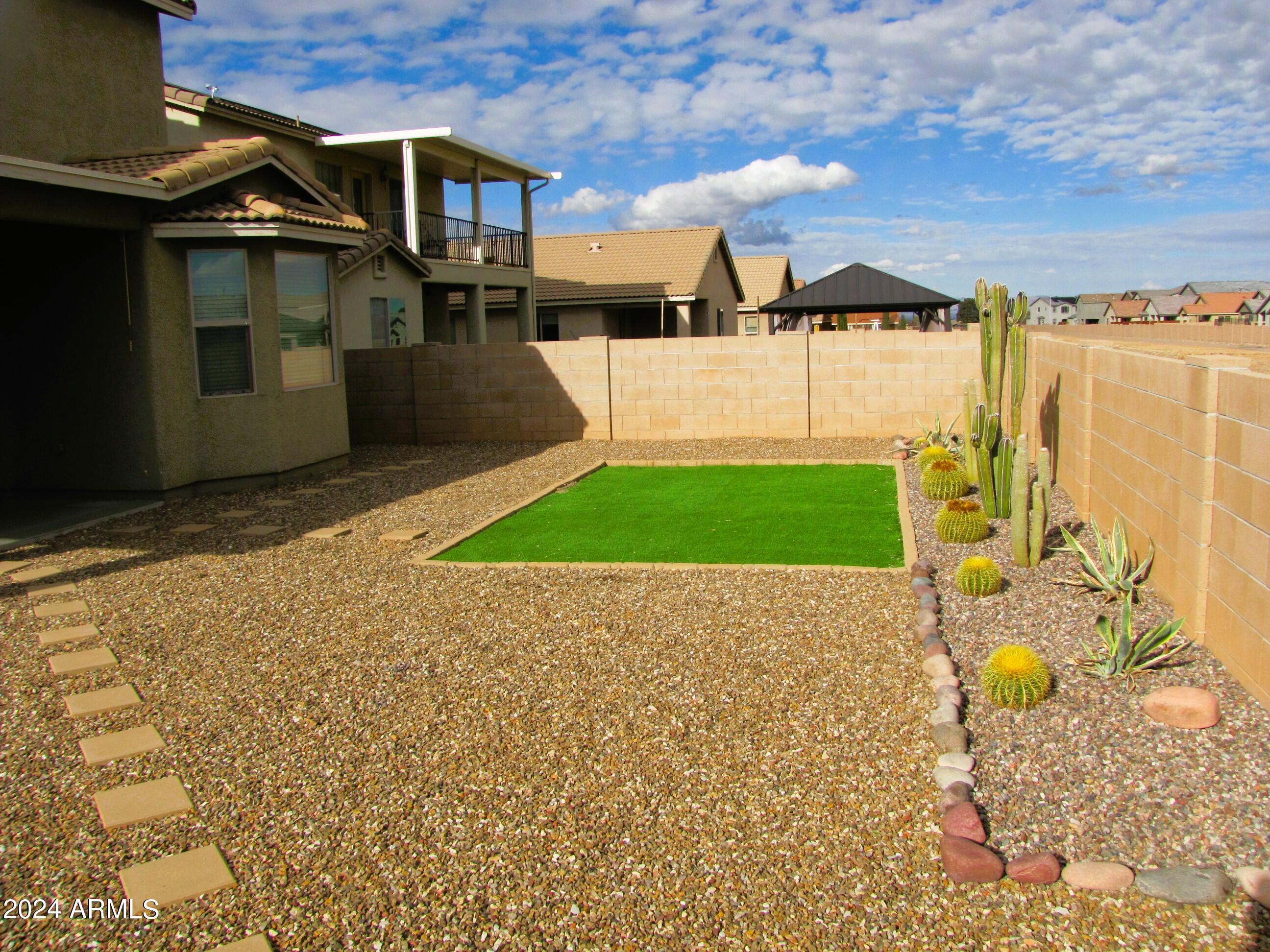 SUMMIT HEIGHTS - Residential Lease