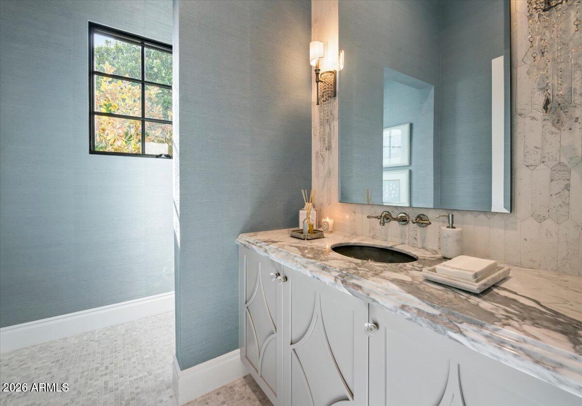 GROSSE POINTE HIGHLANDS - Residential