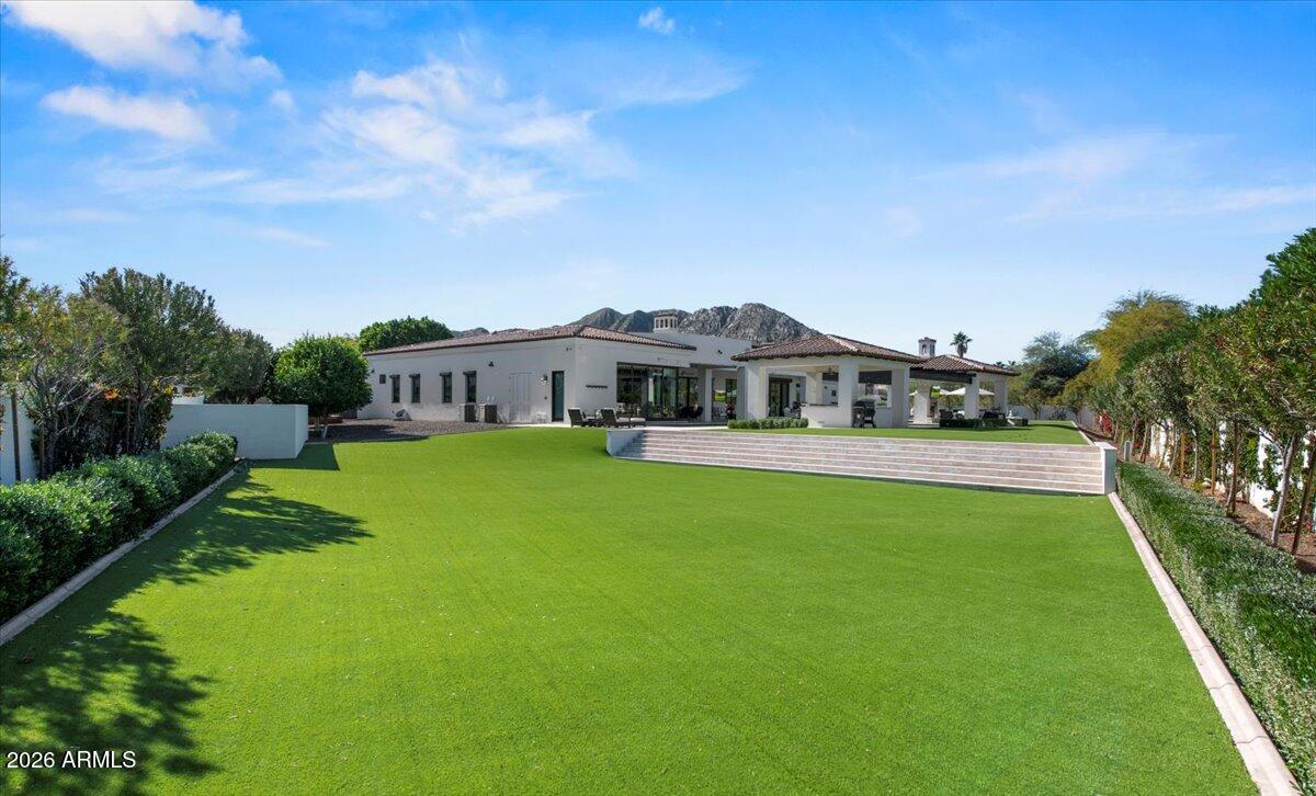 GROSSE POINTE HIGHLANDS - Residential