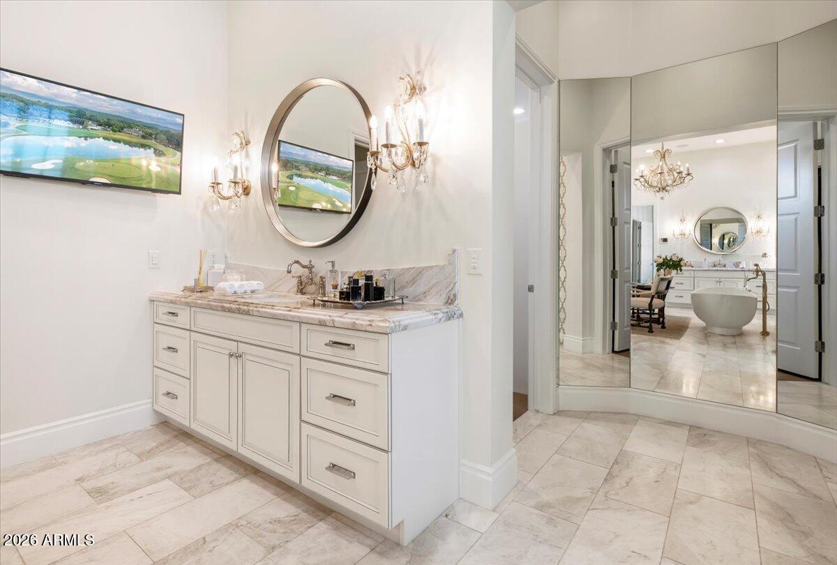 GROSSE POINTE HIGHLANDS - Residential