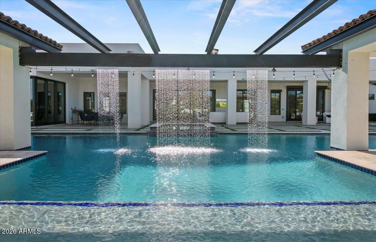 GROSSE POINTE HIGHLANDS - Residential