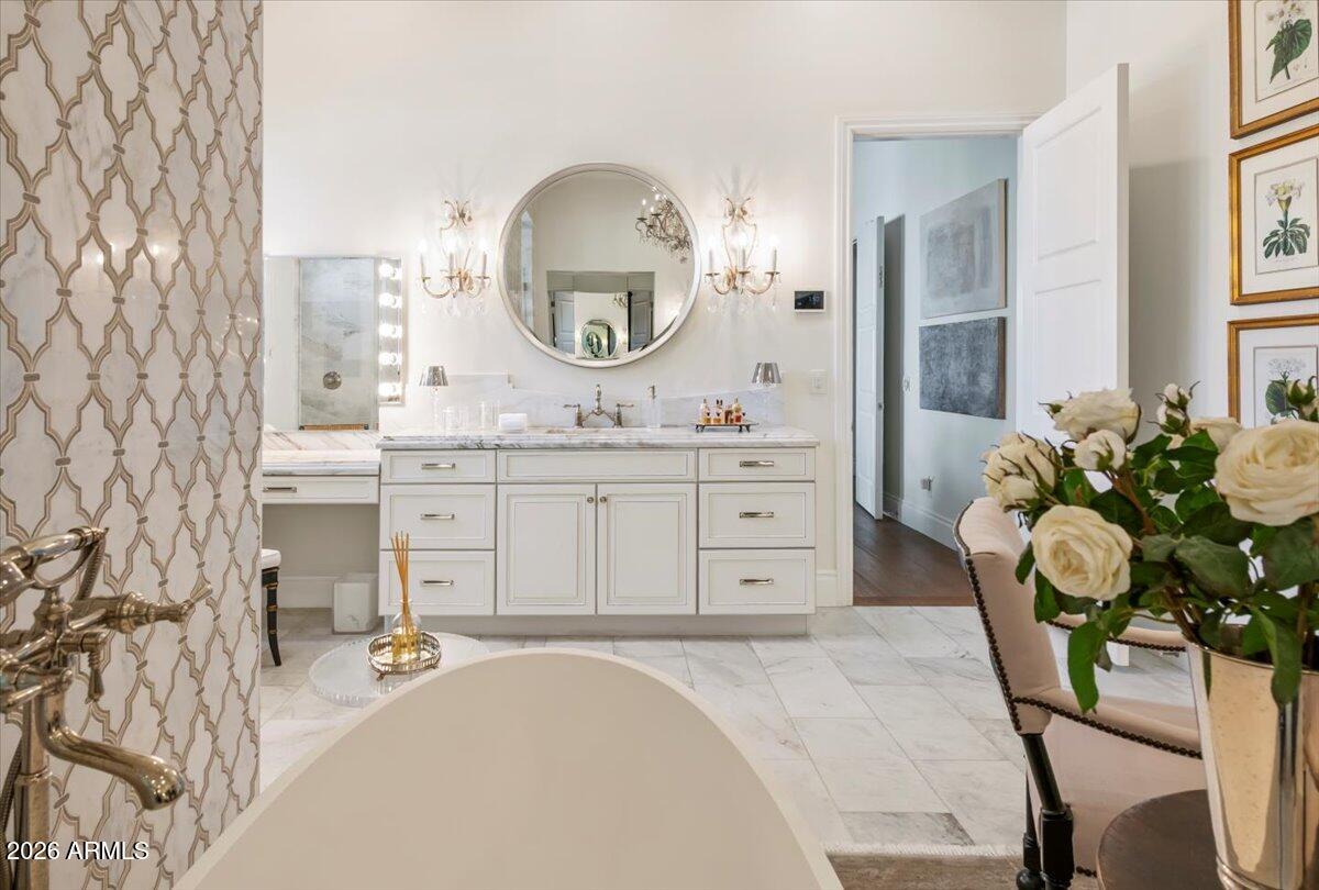GROSSE POINTE HIGHLANDS - Residential