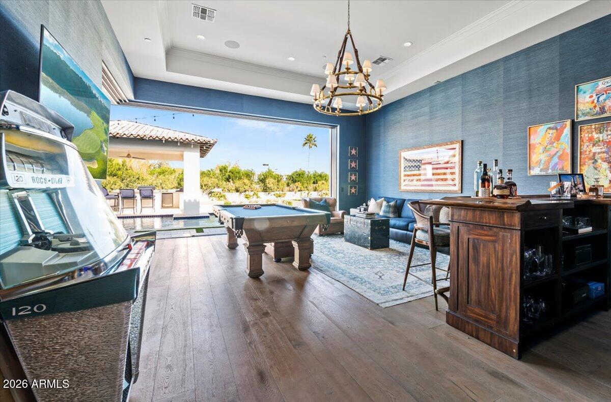 GROSSE POINTE HIGHLANDS - Residential