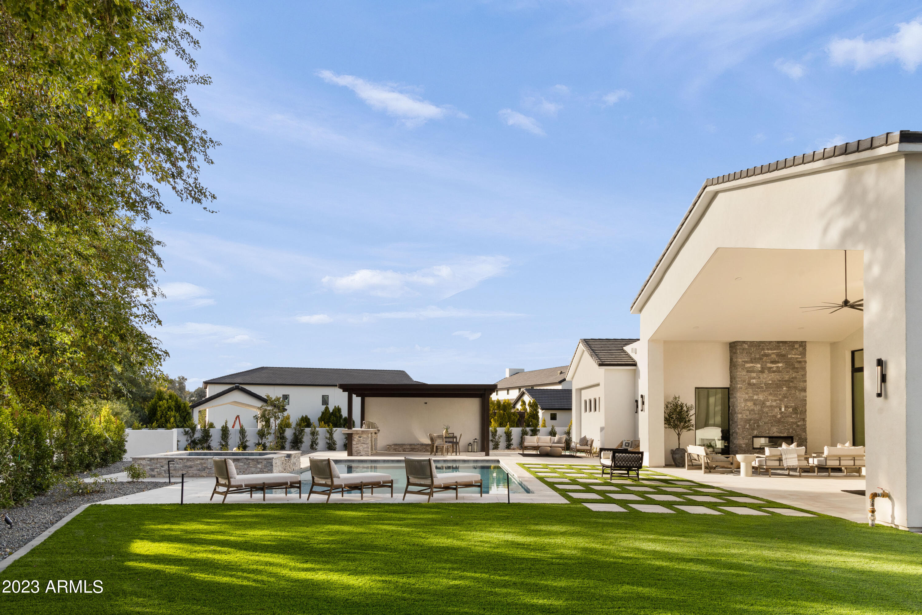 Mirage Crossing - Residential