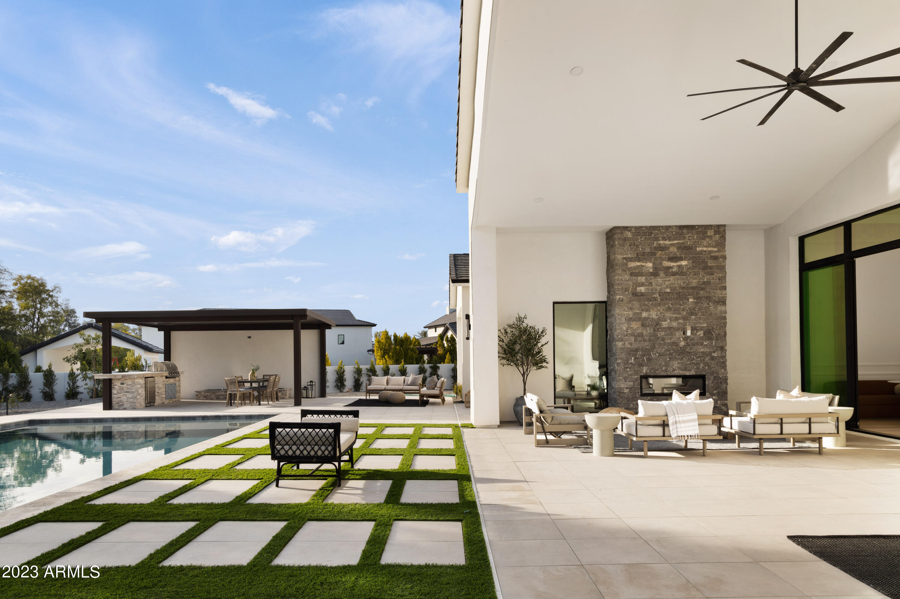Mirage Crossing - Residential