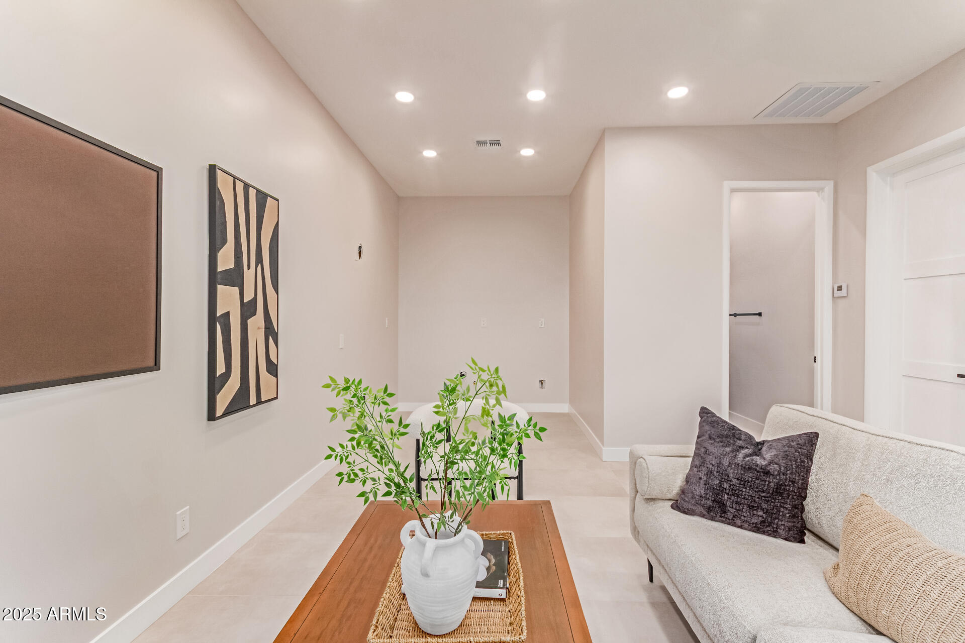 VISTA LOS ARCOS - Residential