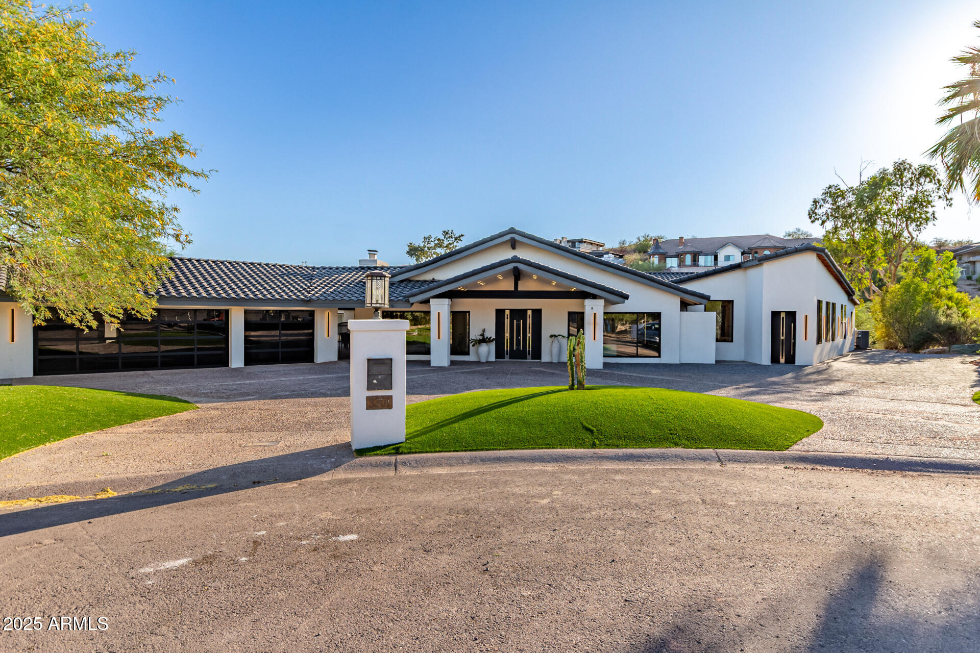 VISTA LOS ARCOS - Residential