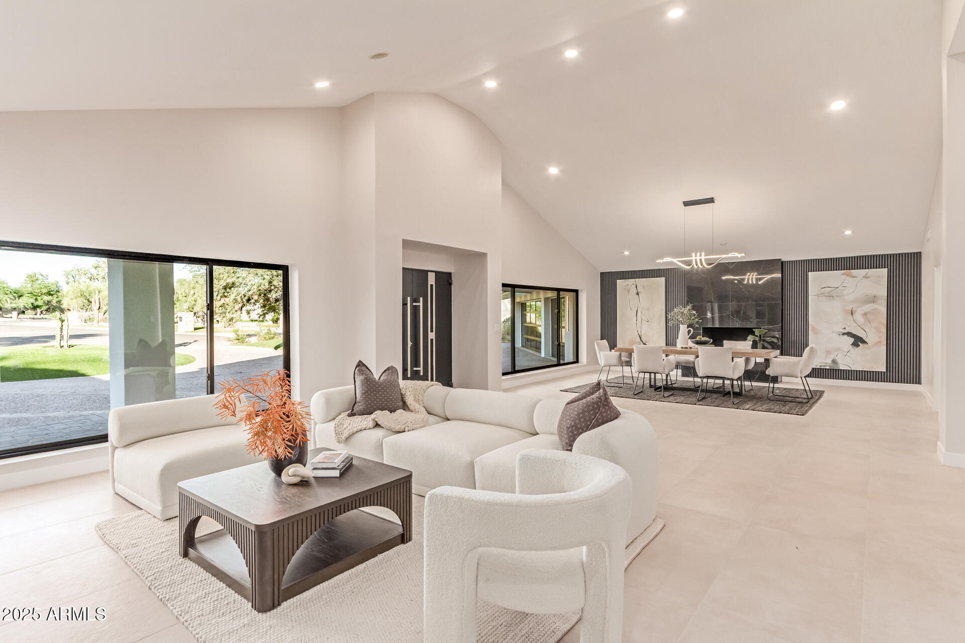 VISTA LOS ARCOS - Residential