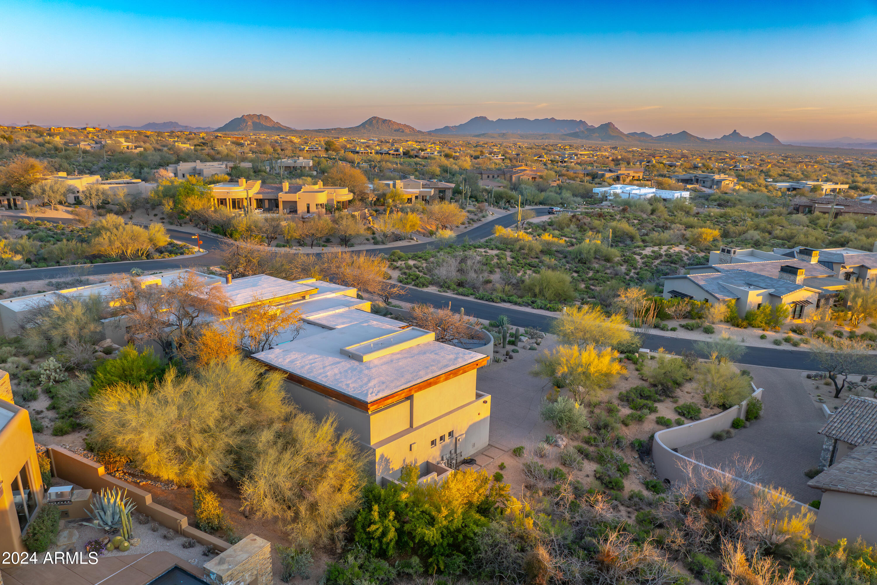 DESERT MOUNTAIN - Residential
