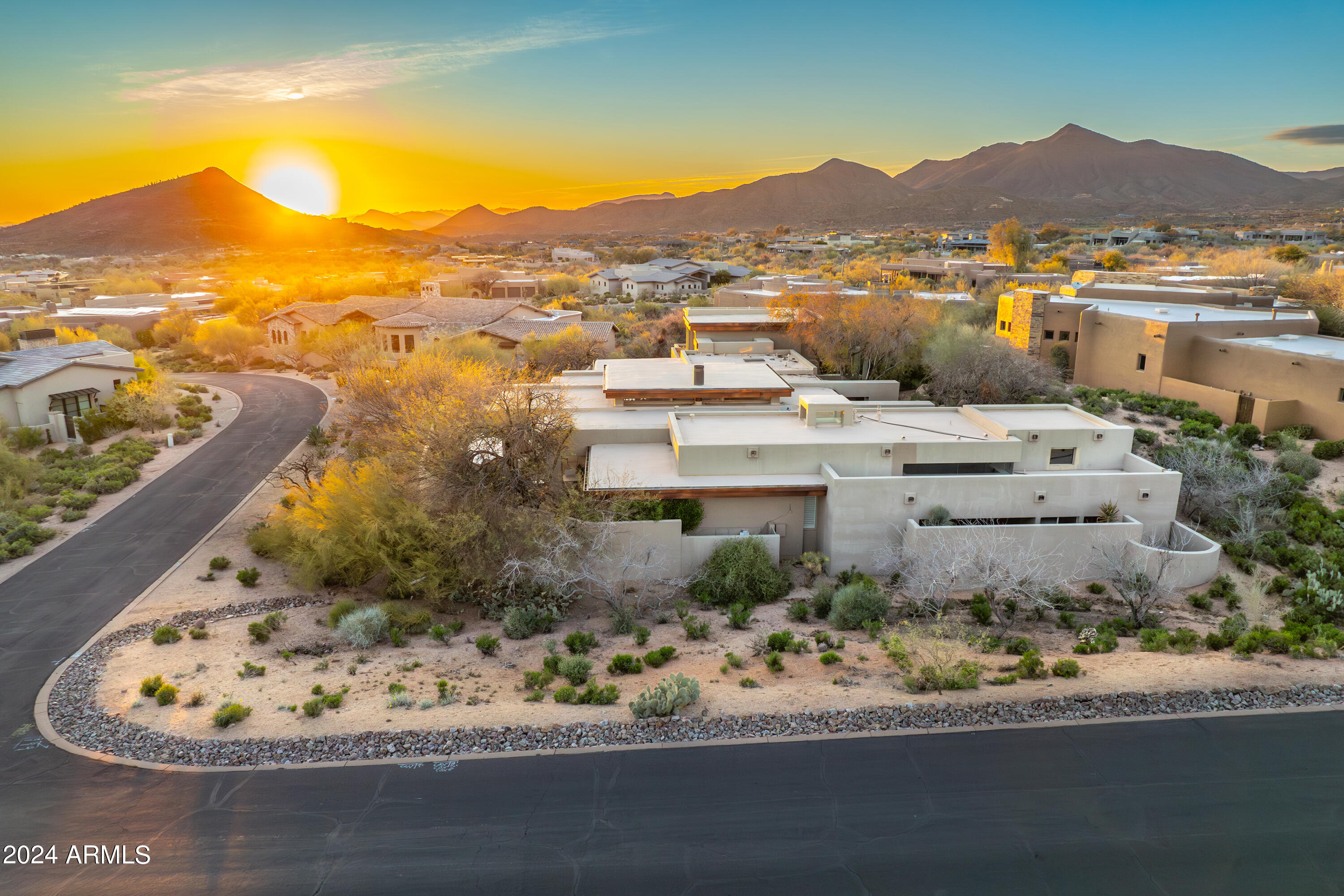 DESERT MOUNTAIN - Residential