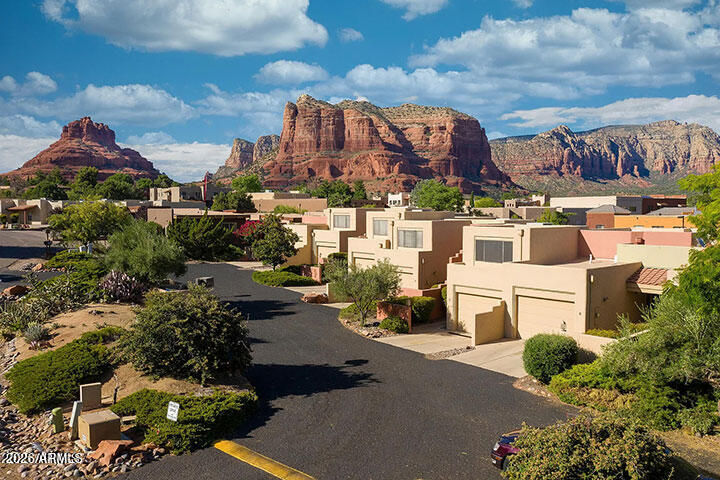 Fairway Oaks - Residential Income