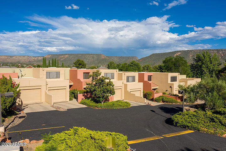 Fairway Oaks - Residential Income