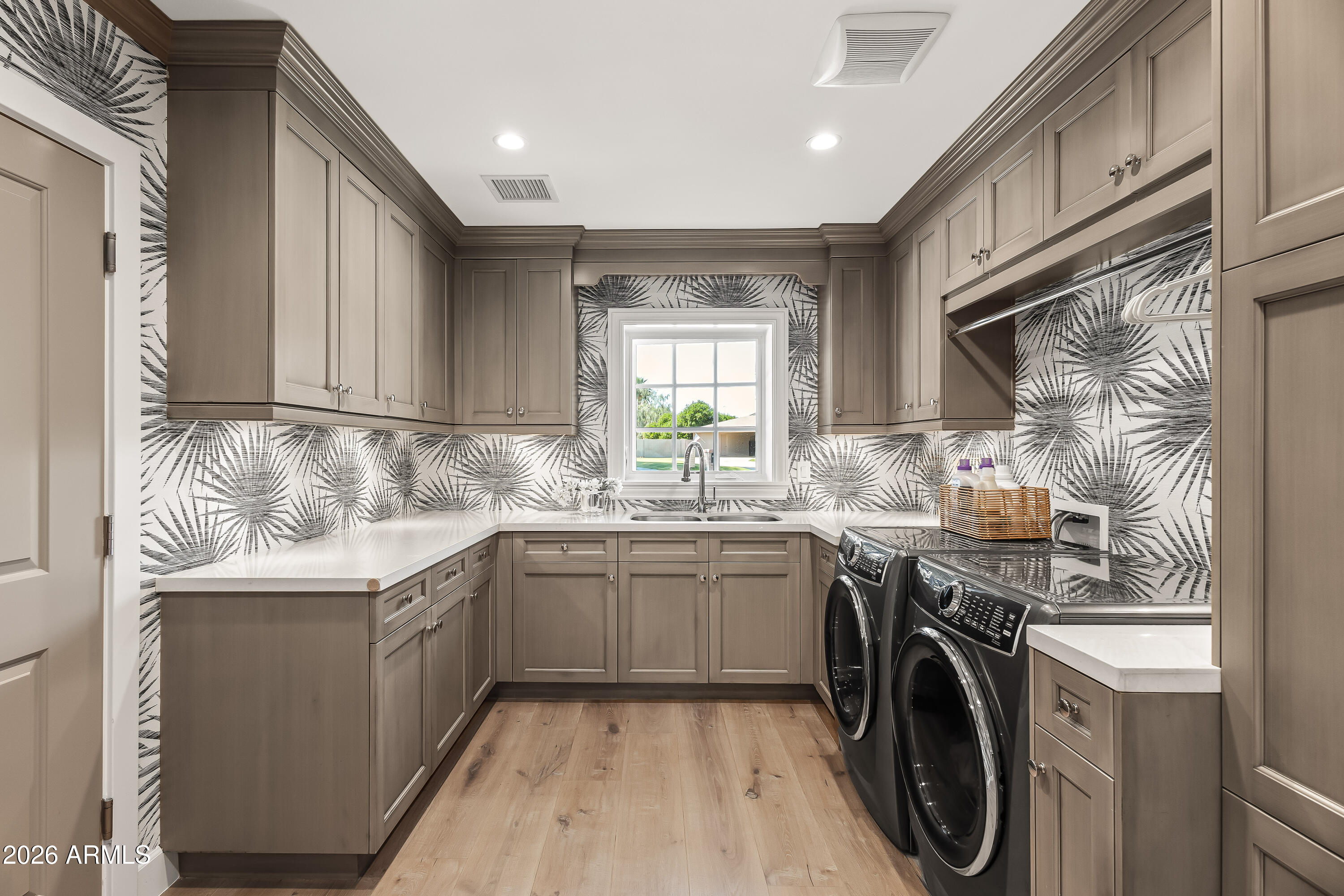 HIDDEN VILLAGE 11 LOTS 484-491 501-509 - Residential