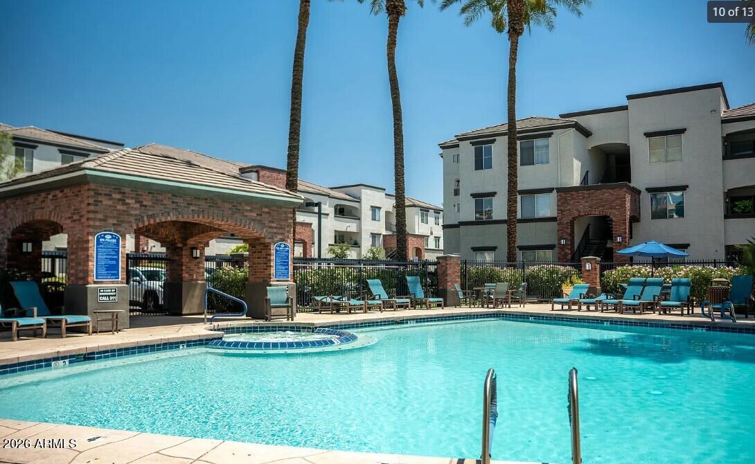 BRICK COMMONS CONDOMINIUM - Residential