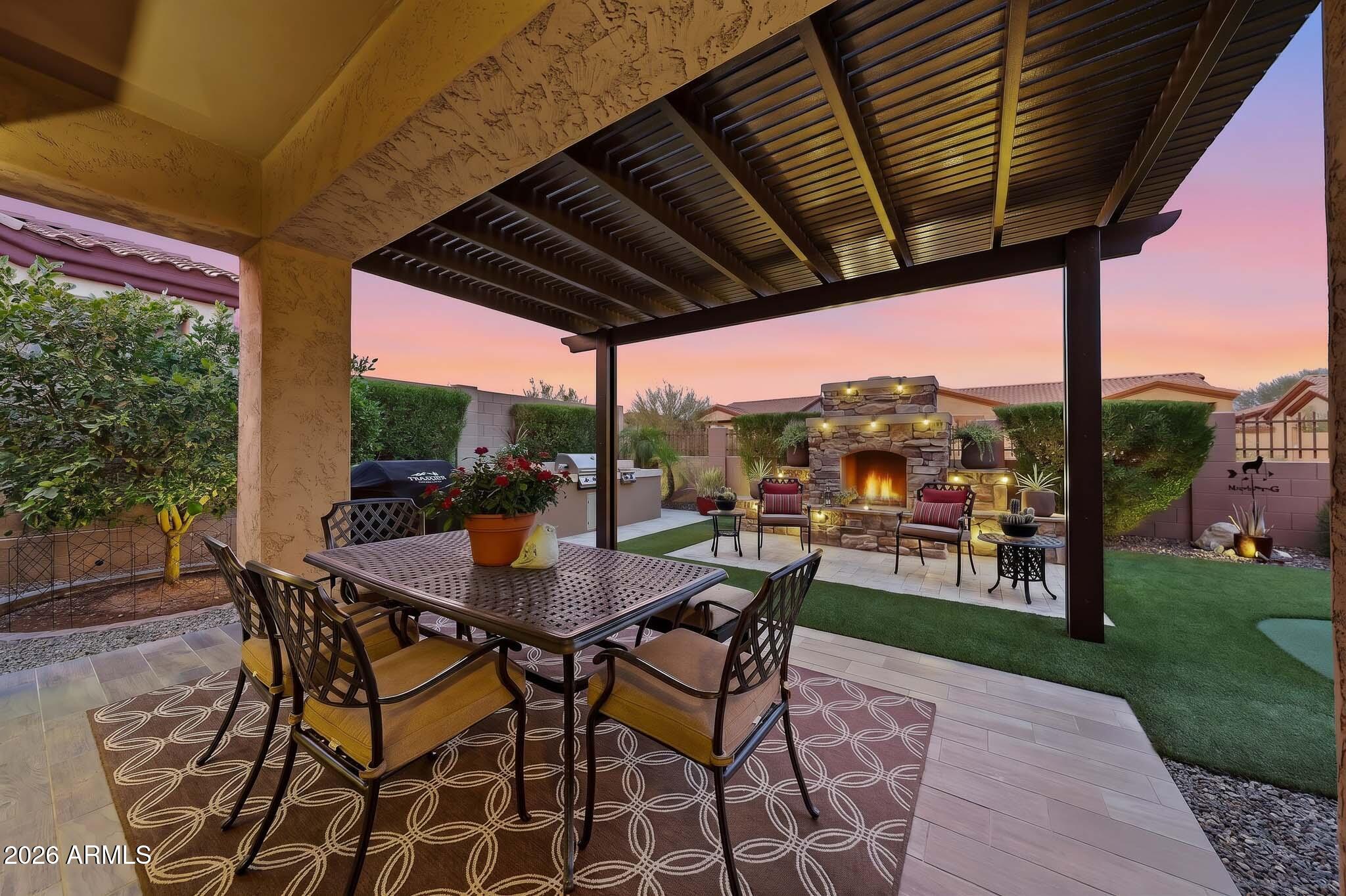 BELLAVIA AT MOUNTAIN BRIDGE - Residential