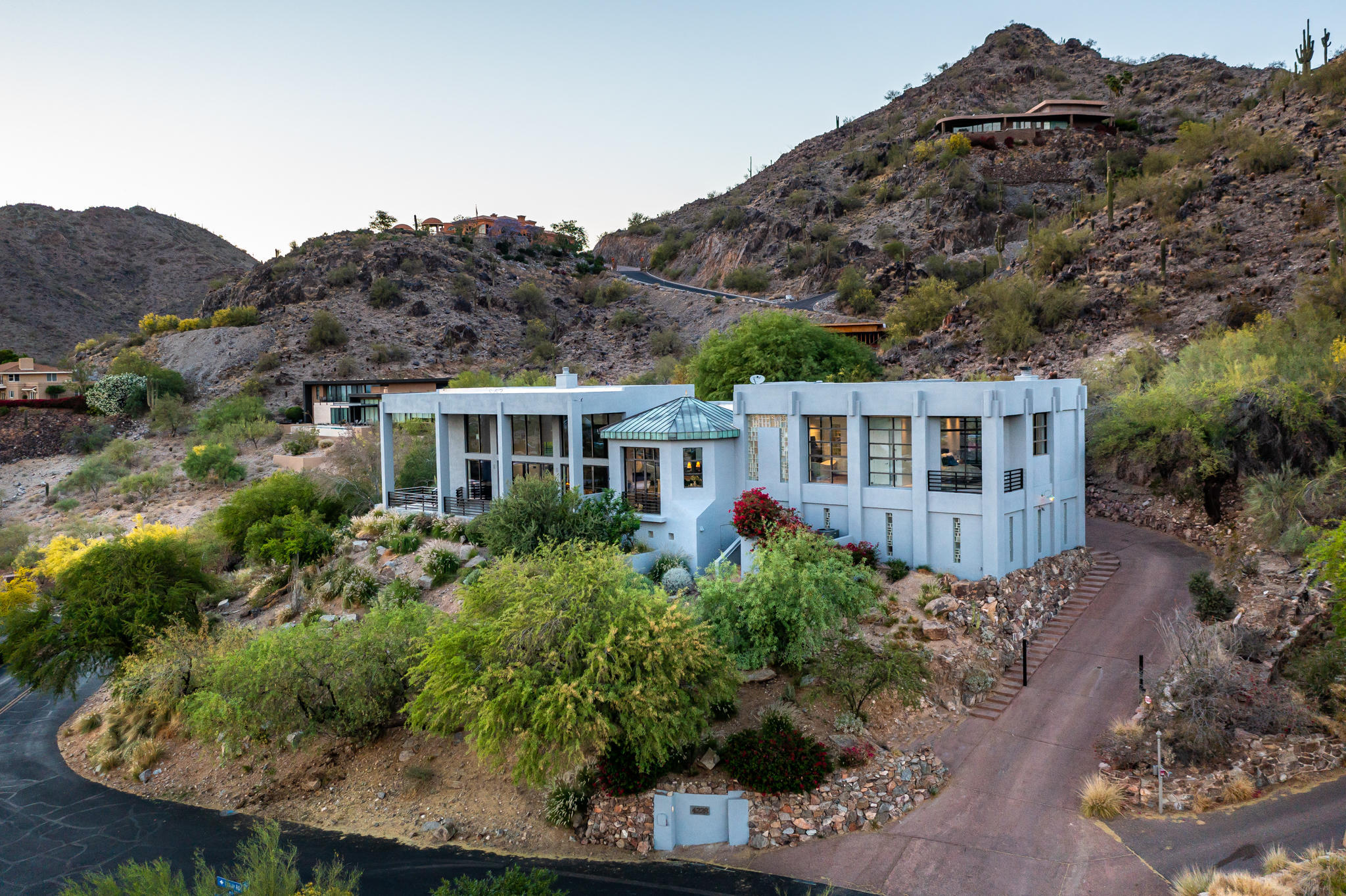 PARADISE HIGHLANDS - Residential