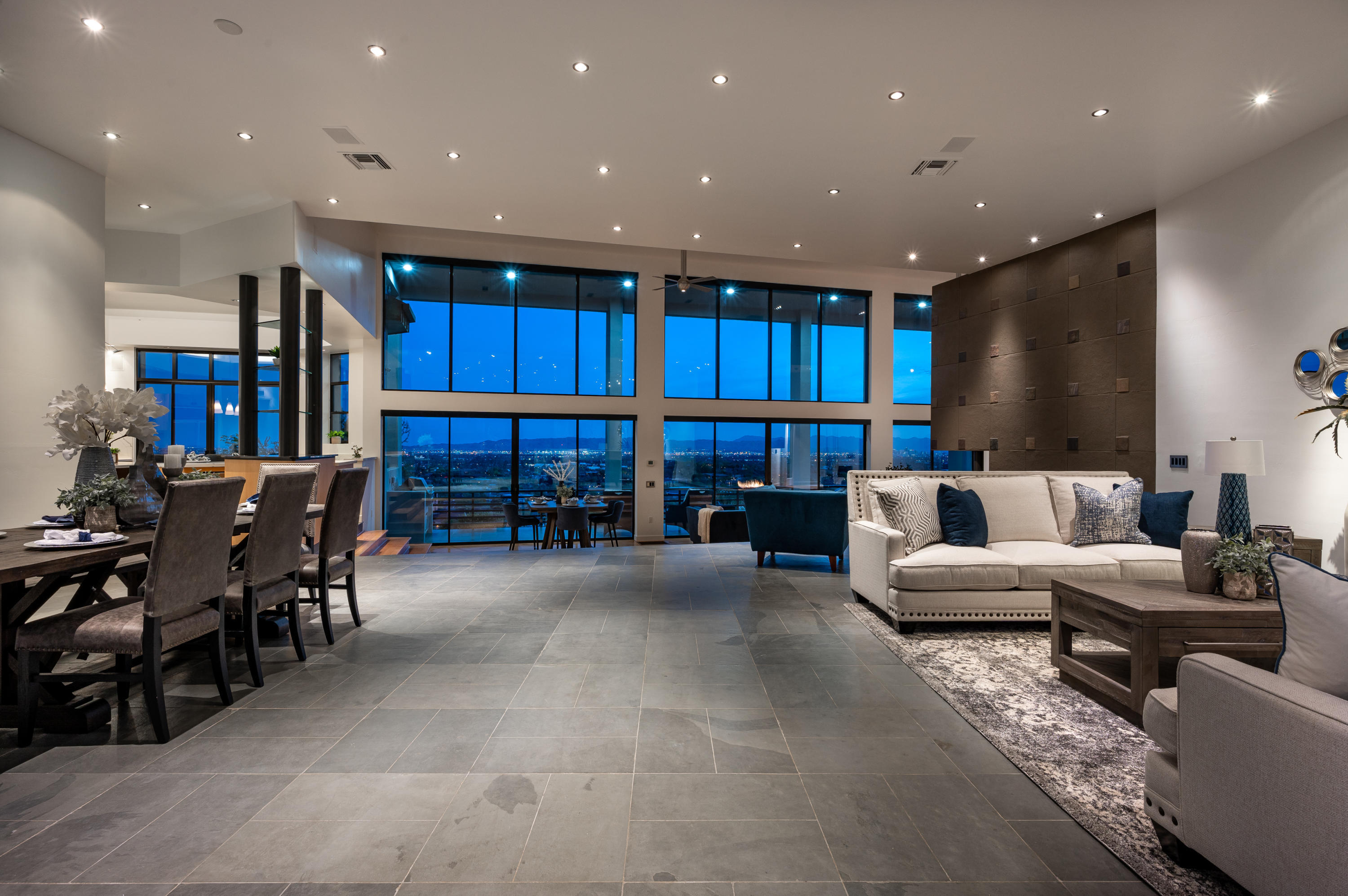 PARADISE HIGHLANDS - Residential