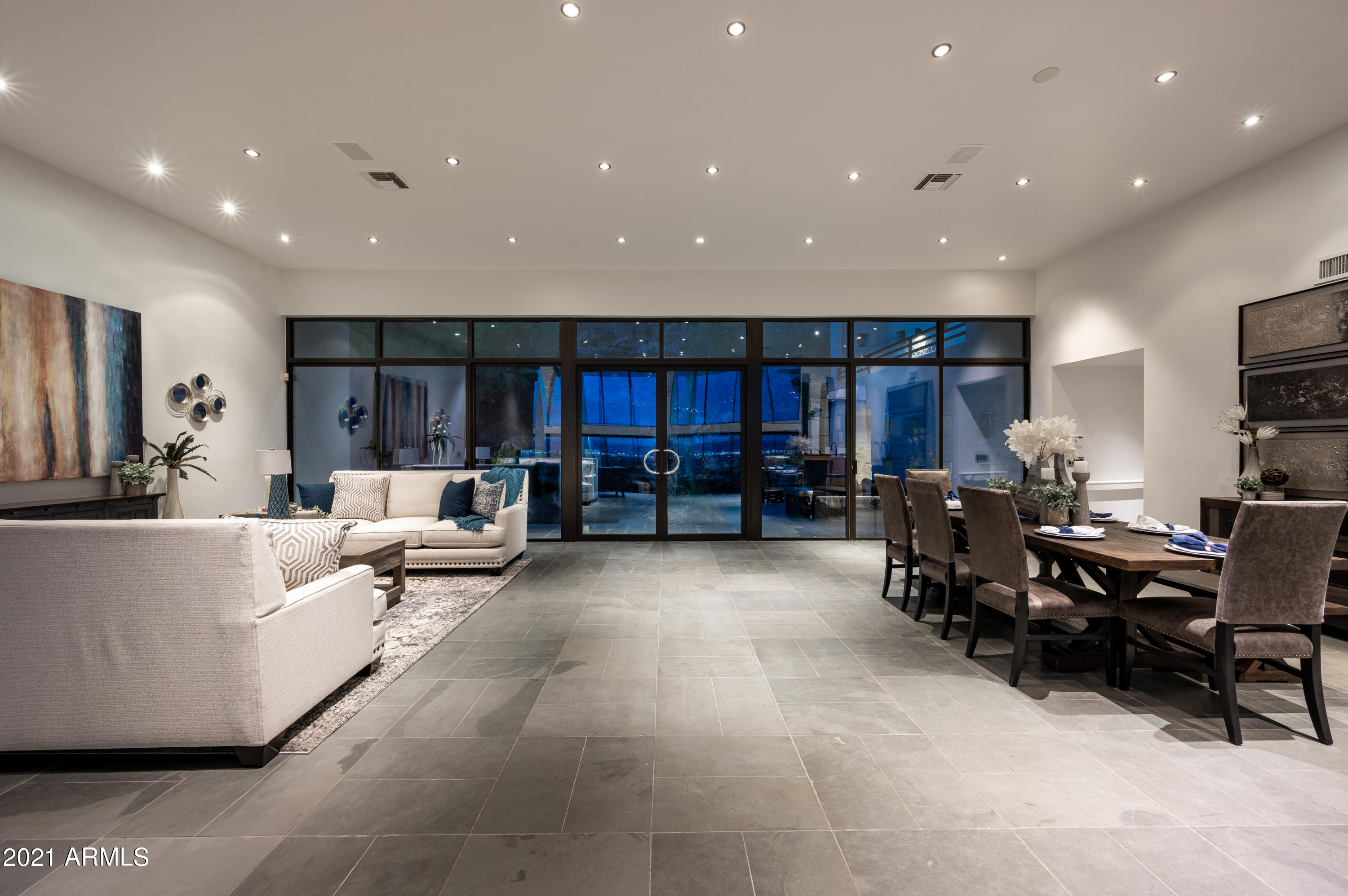 PARADISE HIGHLANDS - Residential