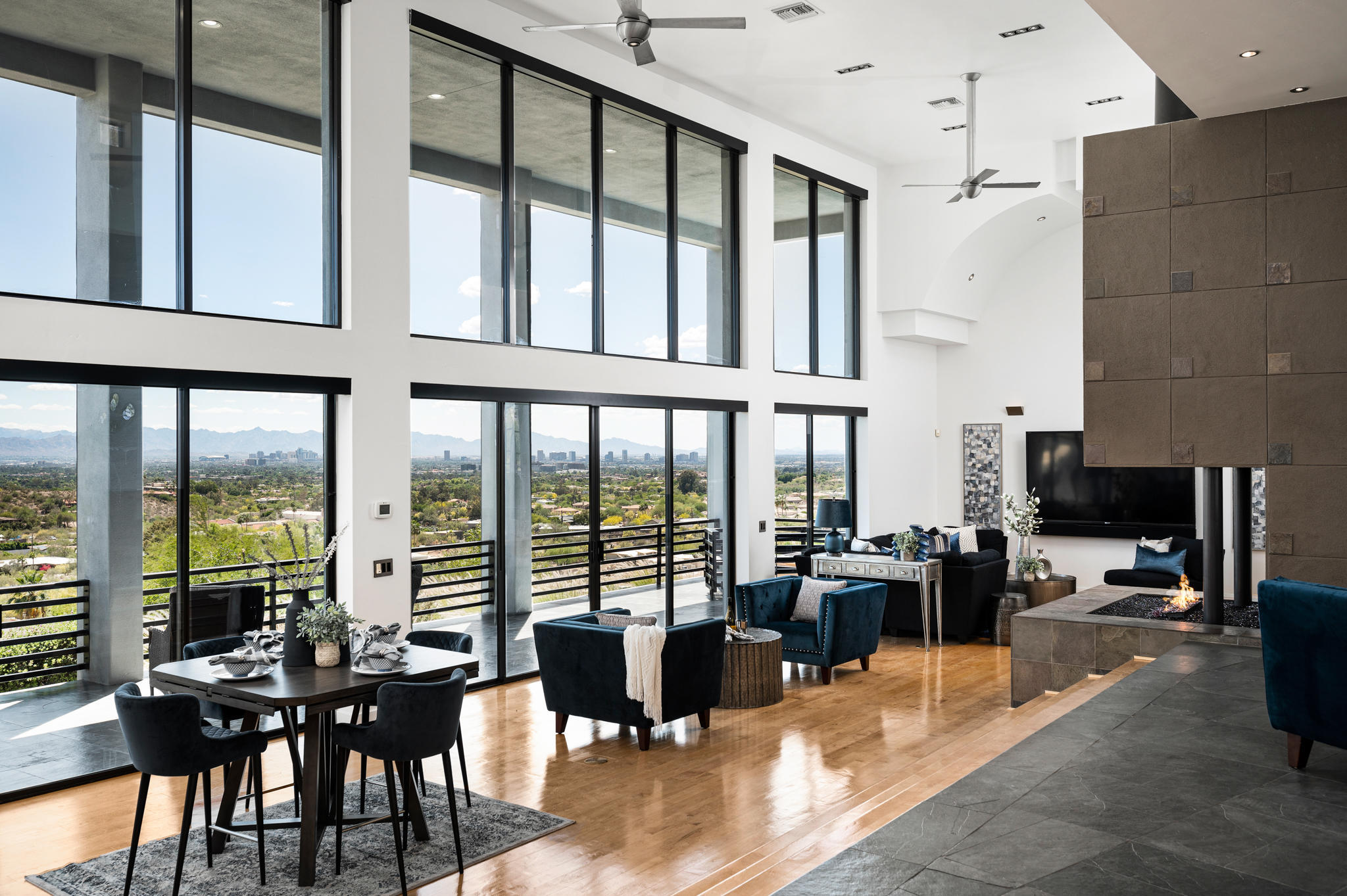 PARADISE HIGHLANDS - Residential