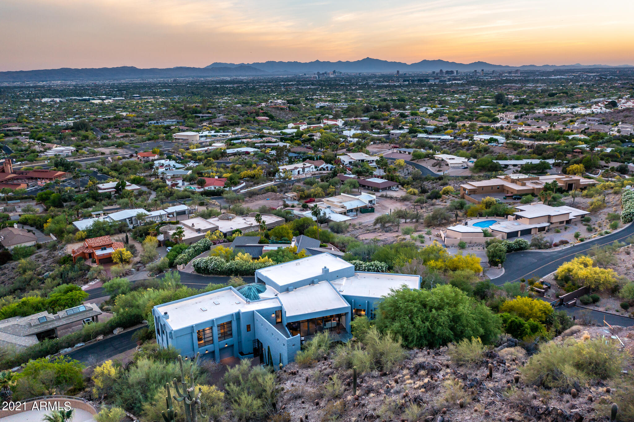 PARADISE HIGHLANDS - Residential