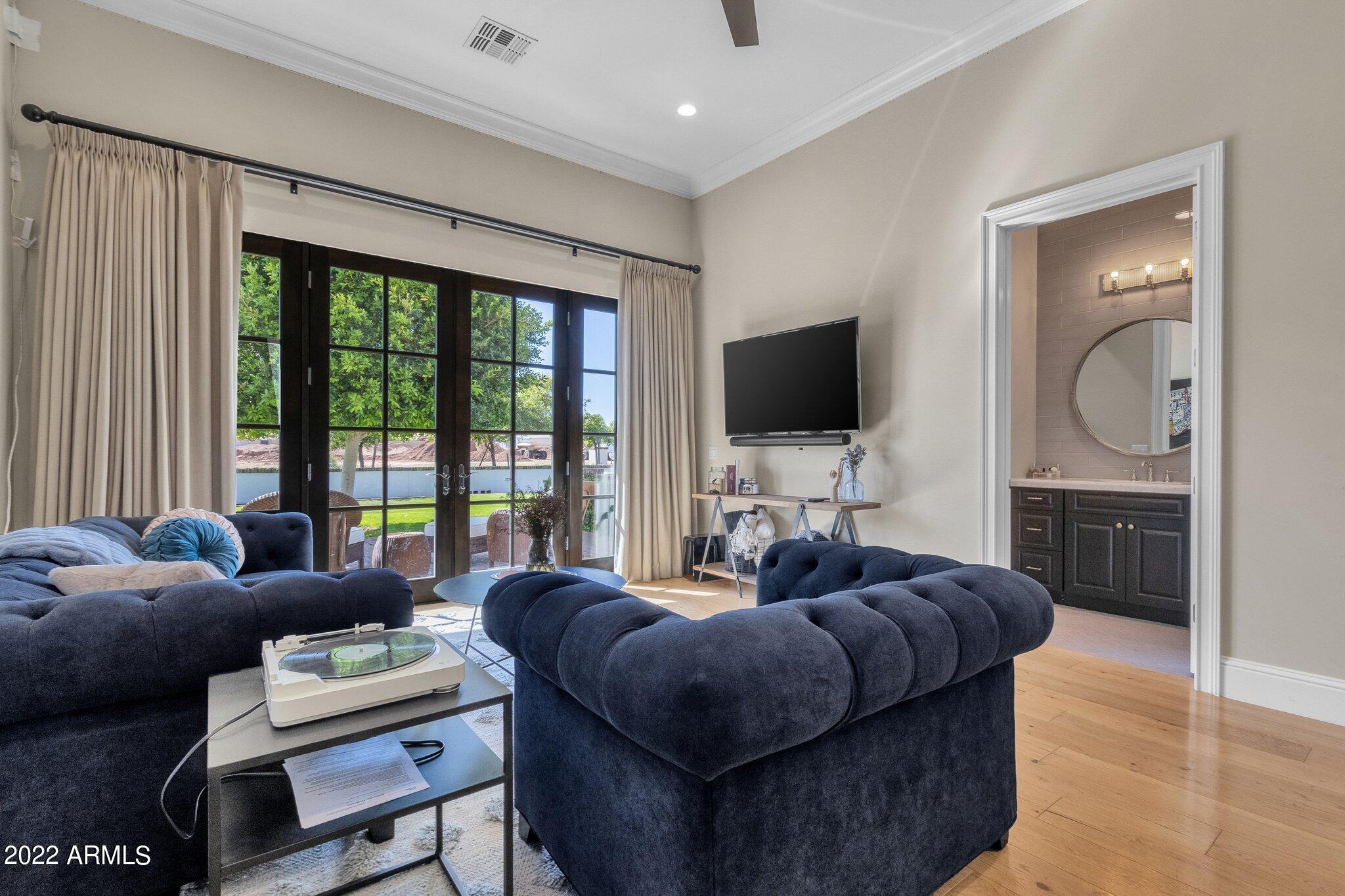 ARCADIA VISTA MANOR - Residential