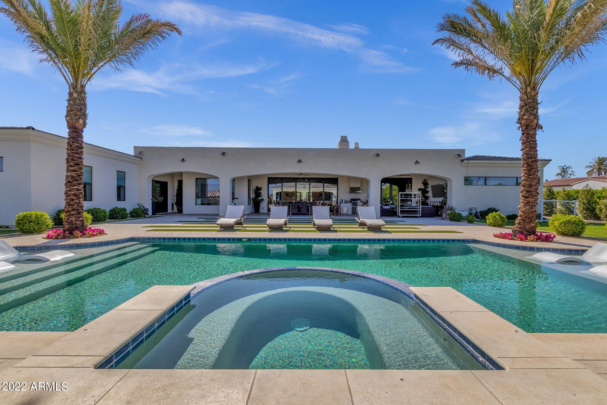 ARCADIA VISTA MANOR - Residential