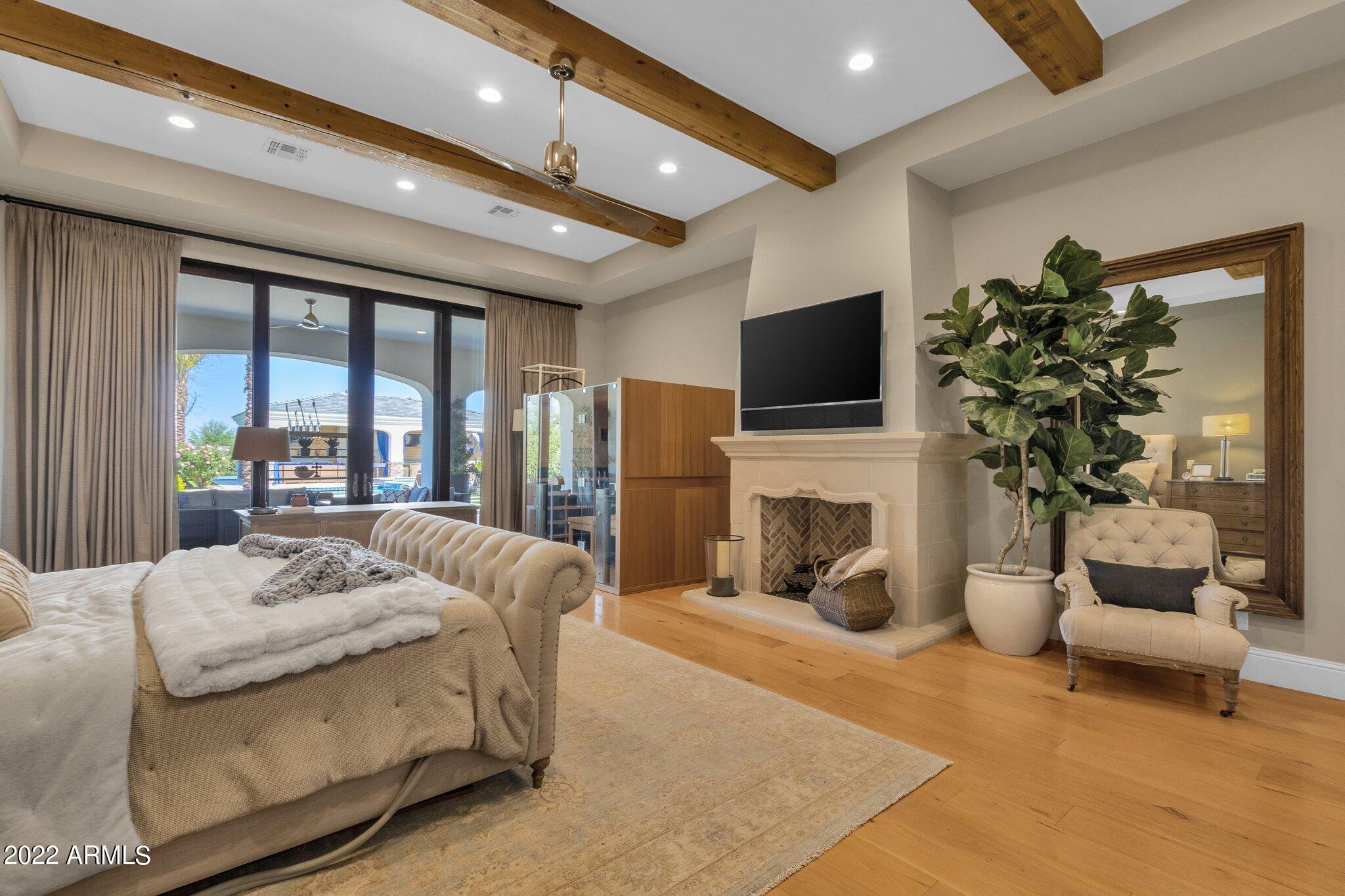 ARCADIA VISTA MANOR - Residential