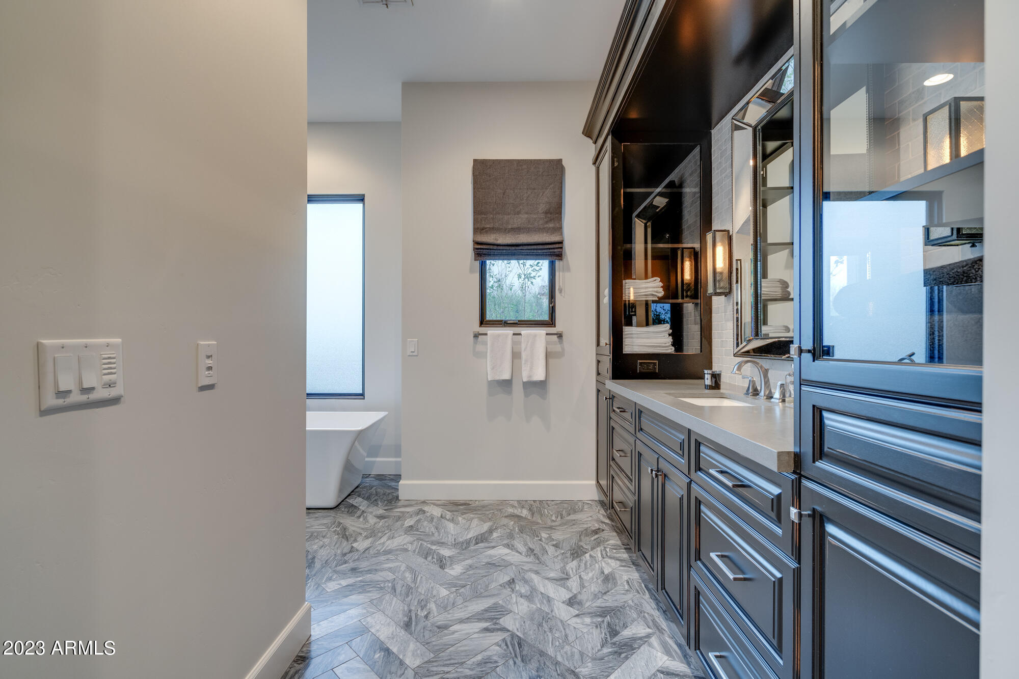 PINNACLE PEAK PLACE - Residential