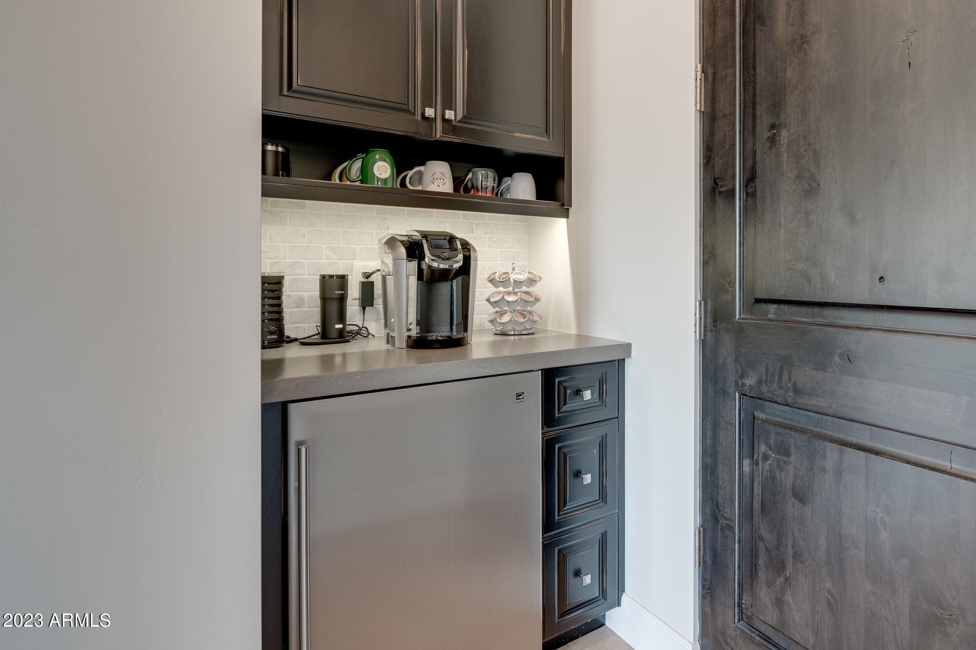 PINNACLE PEAK PLACE - Residential