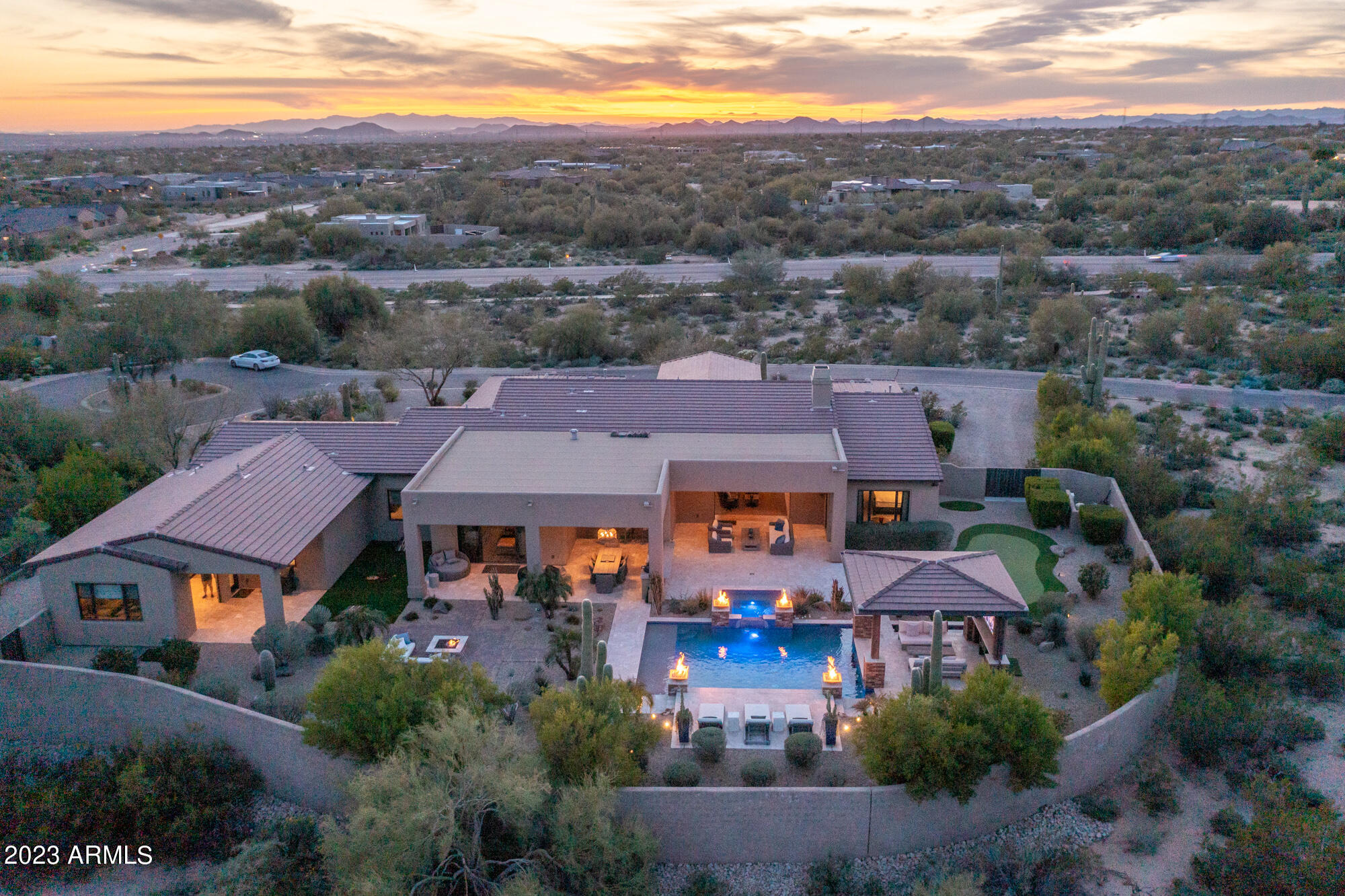 PINNACLE PEAK PLACE - Residential