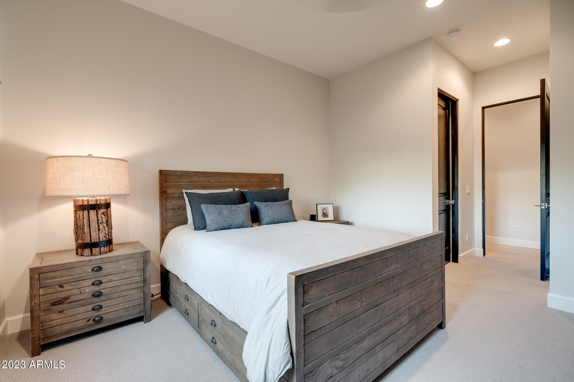 PINNACLE PEAK PLACE - Residential