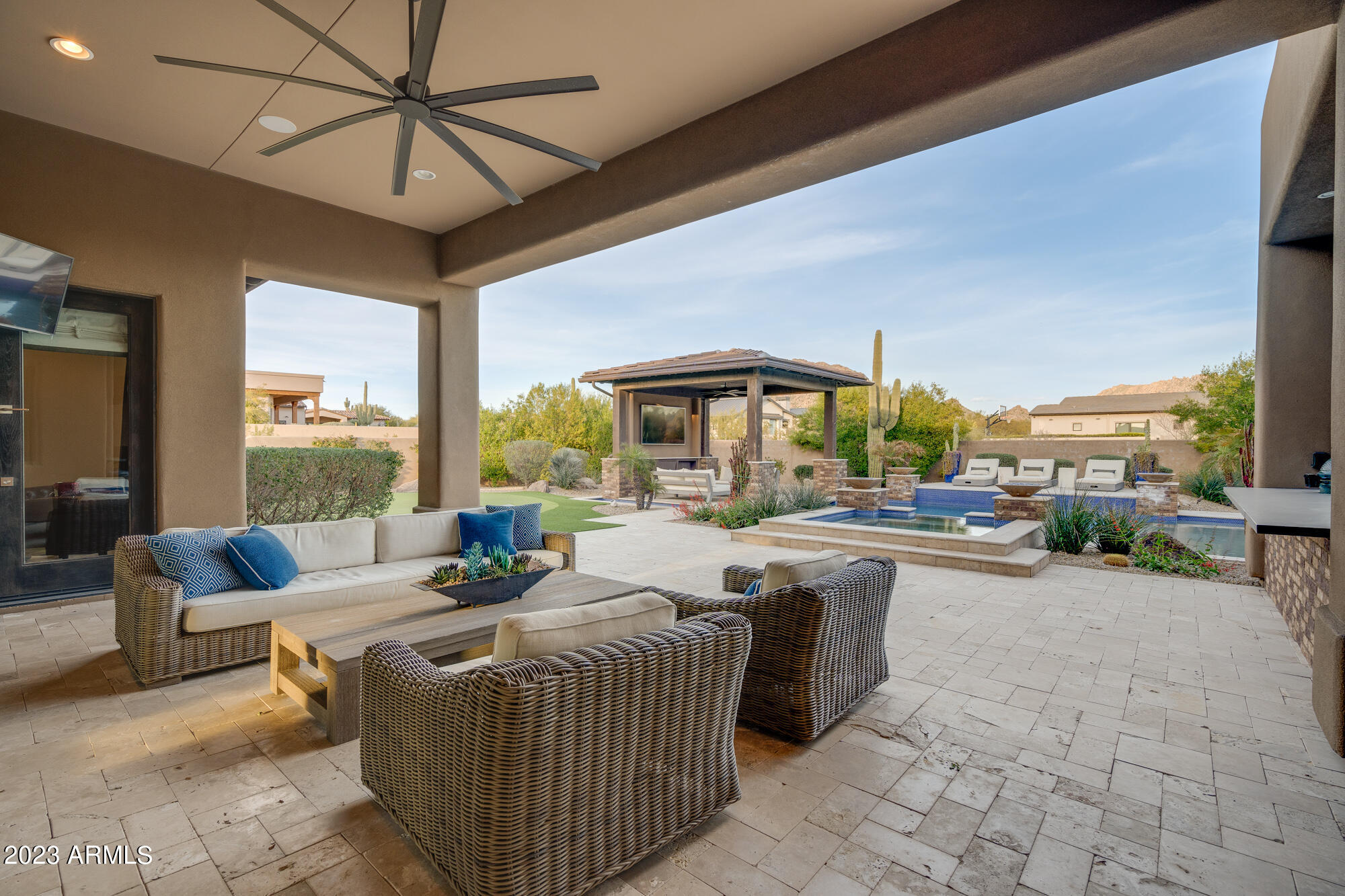 PINNACLE PEAK PLACE - Residential