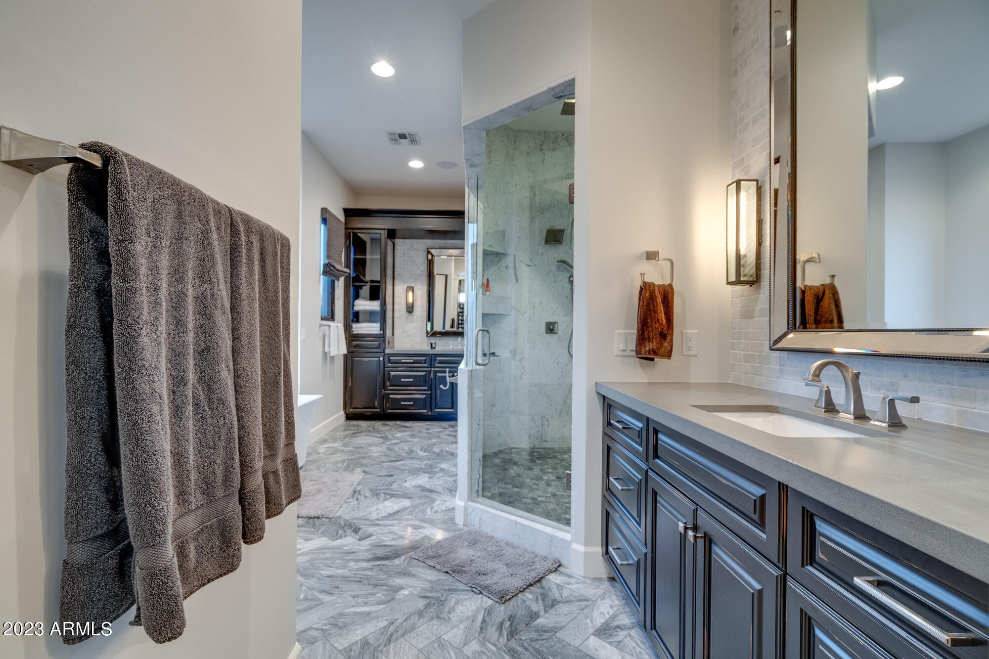 PINNACLE PEAK PLACE - Residential