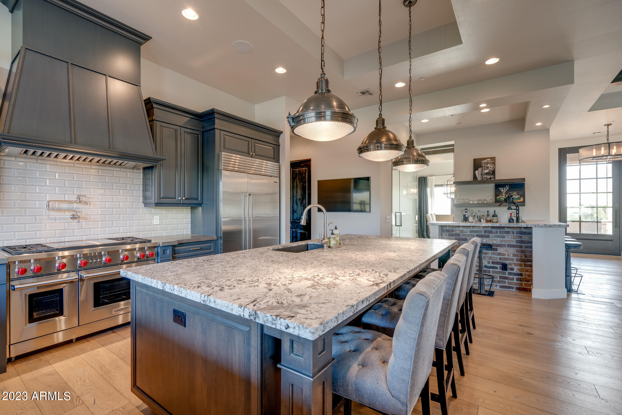 PINNACLE PEAK PLACE - Residential