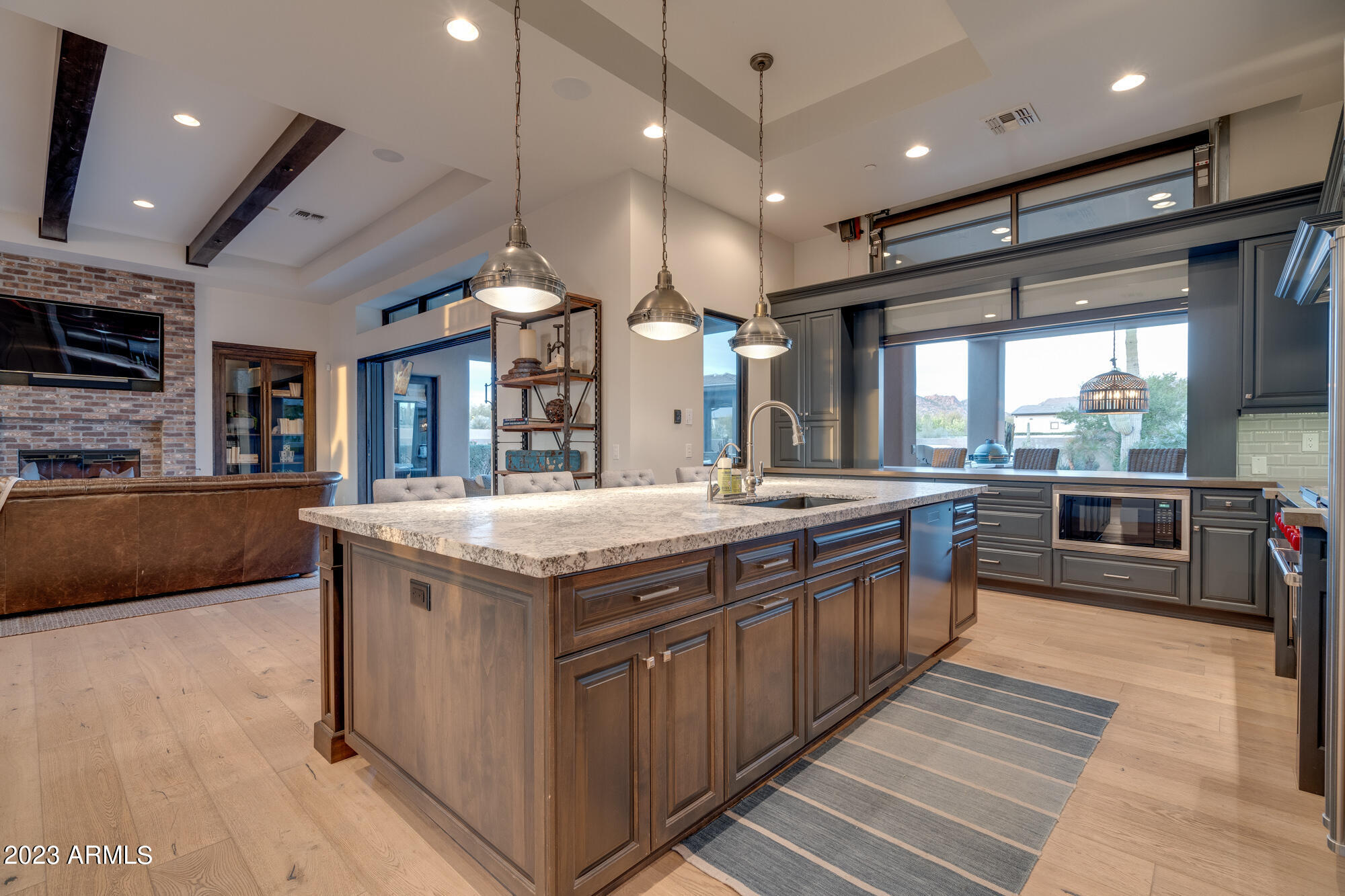 PINNACLE PEAK PLACE - Residential