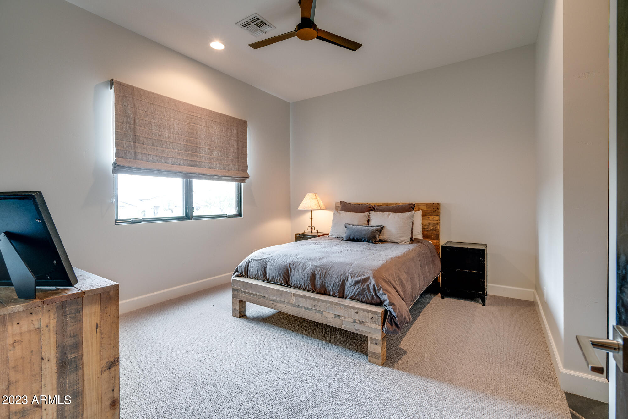PINNACLE PEAK PLACE - Residential