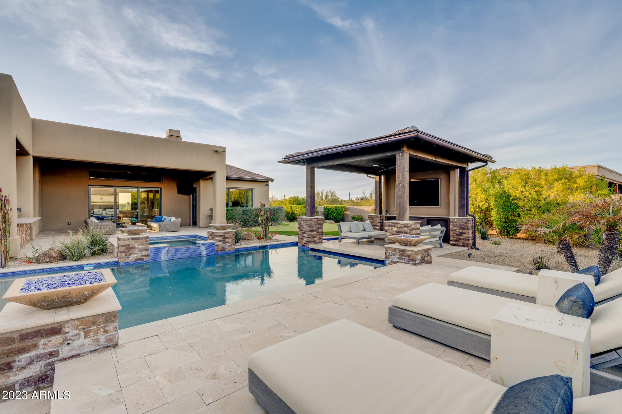 PINNACLE PEAK PLACE - Residential