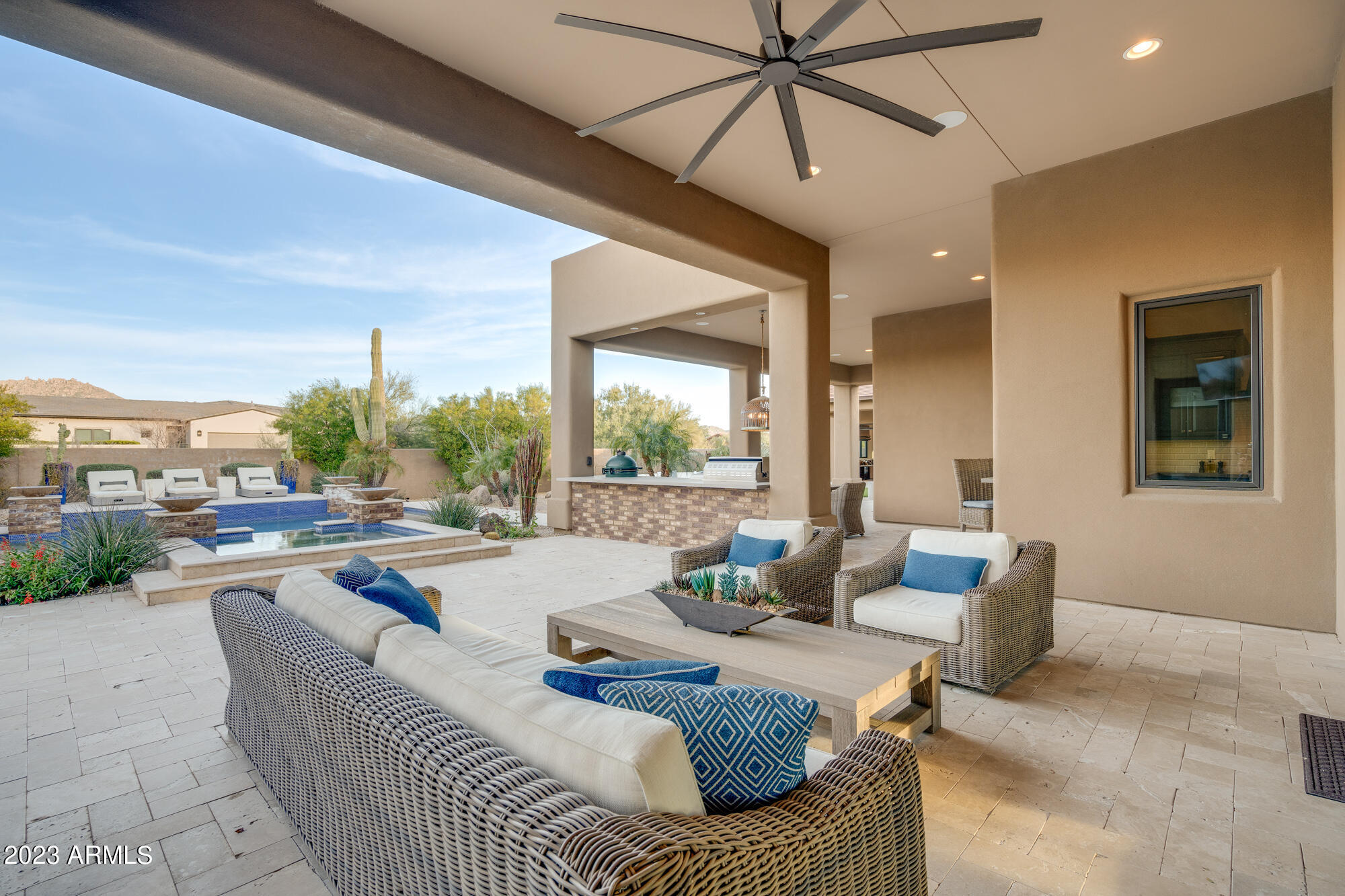 PINNACLE PEAK PLACE - Residential