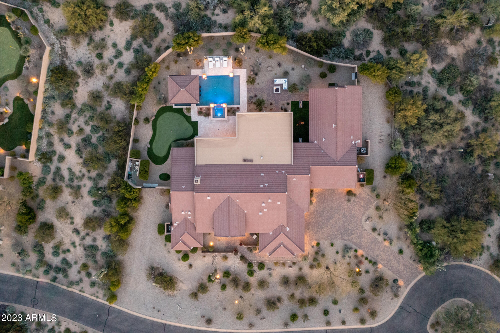 PINNACLE PEAK PLACE - Residential