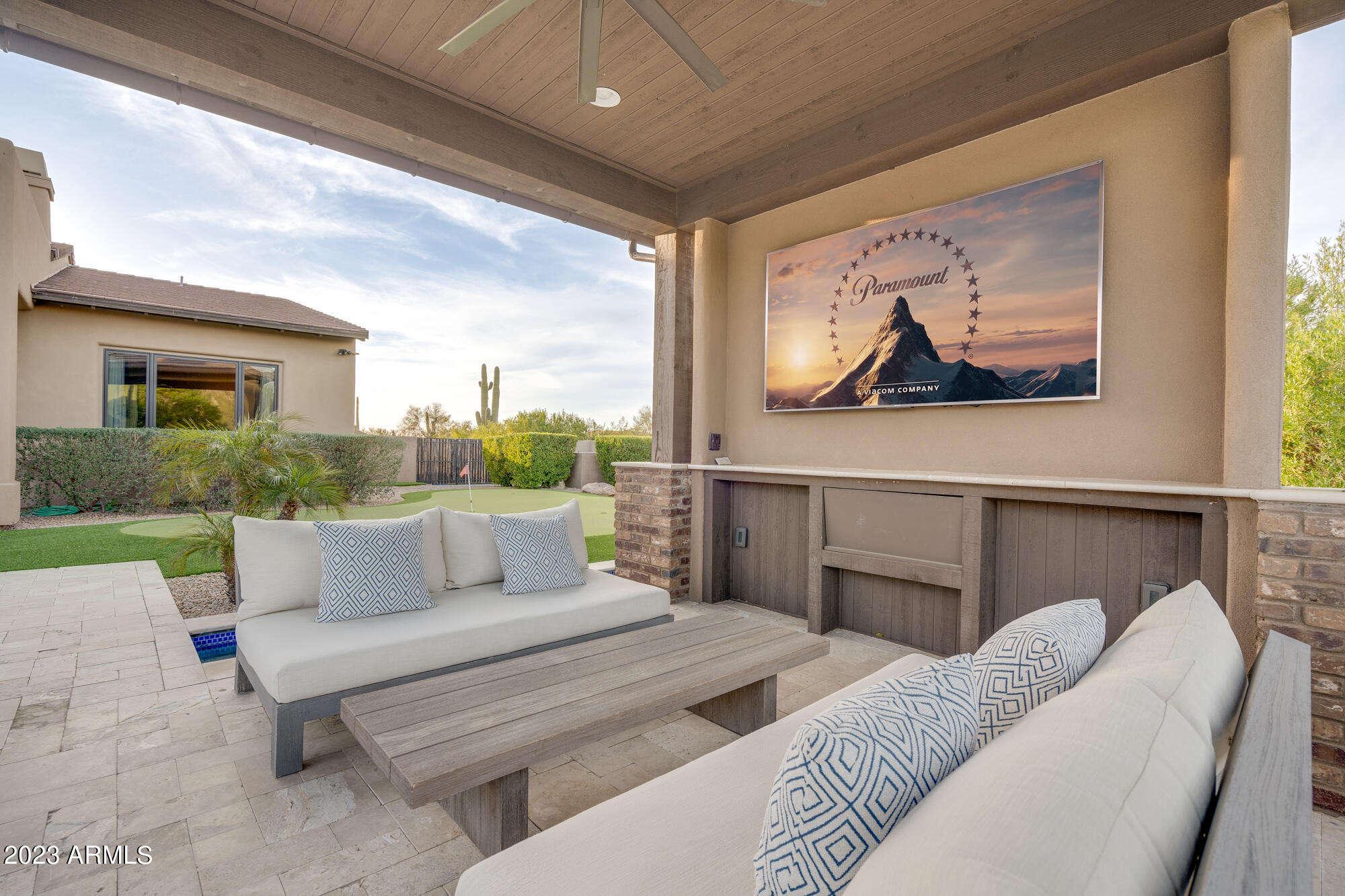 PINNACLE PEAK PLACE - Residential
