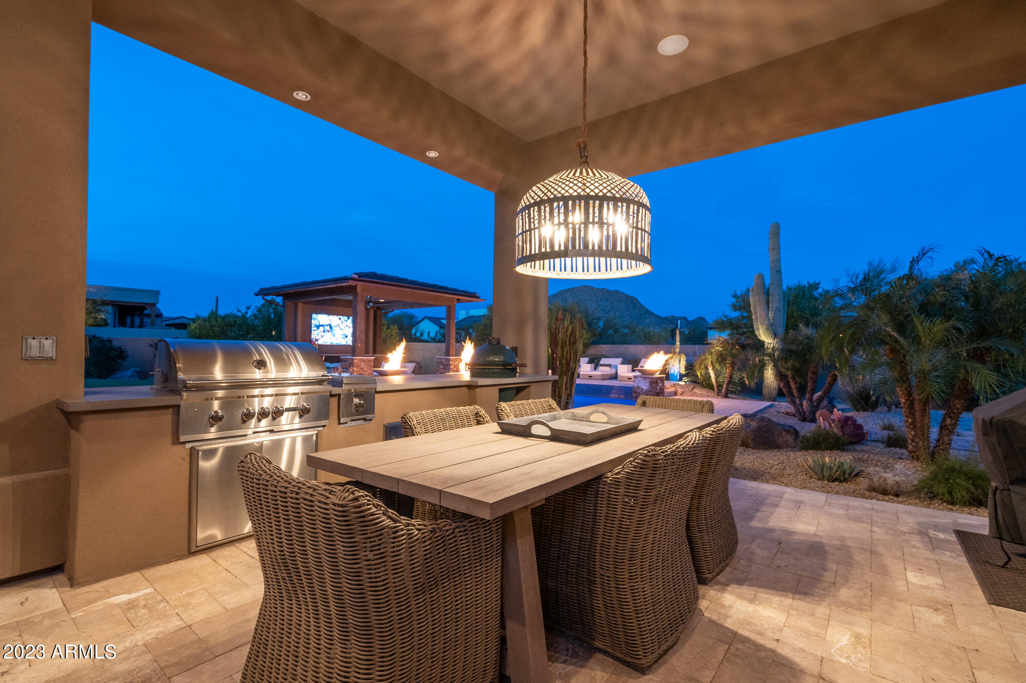PINNACLE PEAK PLACE - Residential