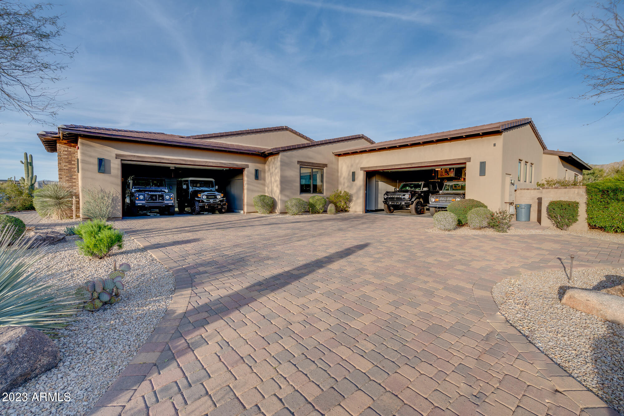 PINNACLE PEAK PLACE - Residential