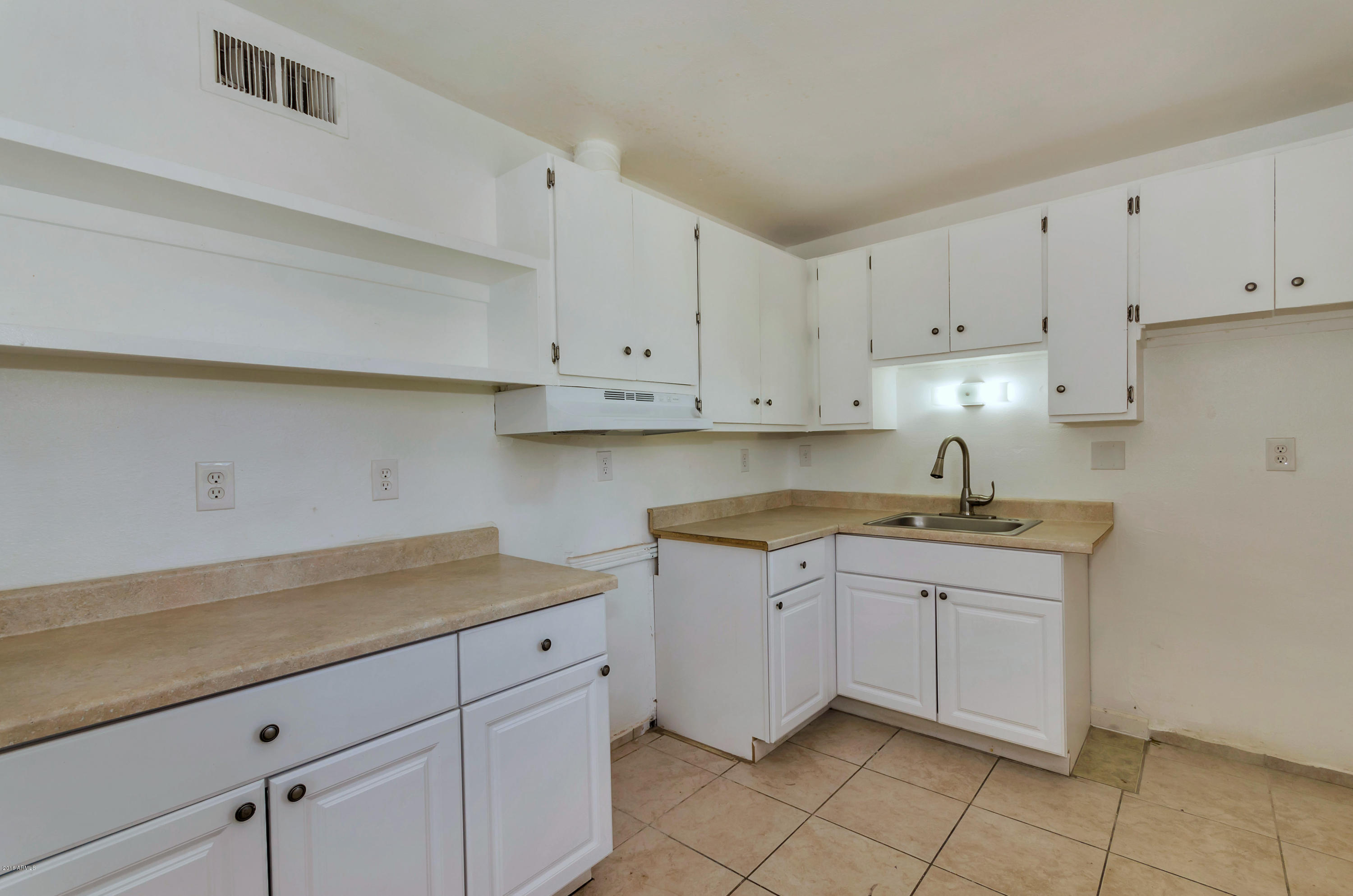 DIECI ESTATES - Residential Income