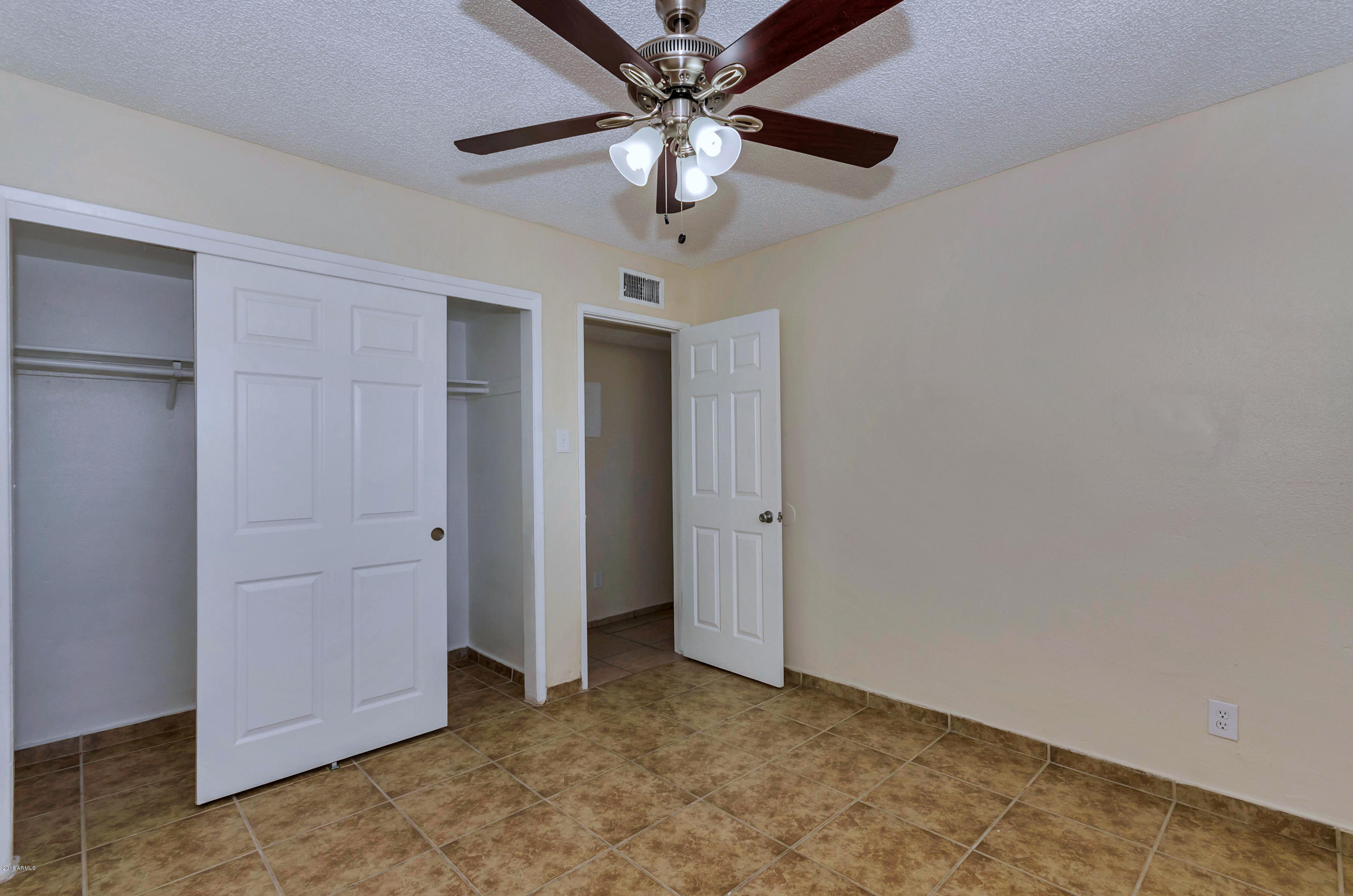 DIECI ESTATES - Residential Income