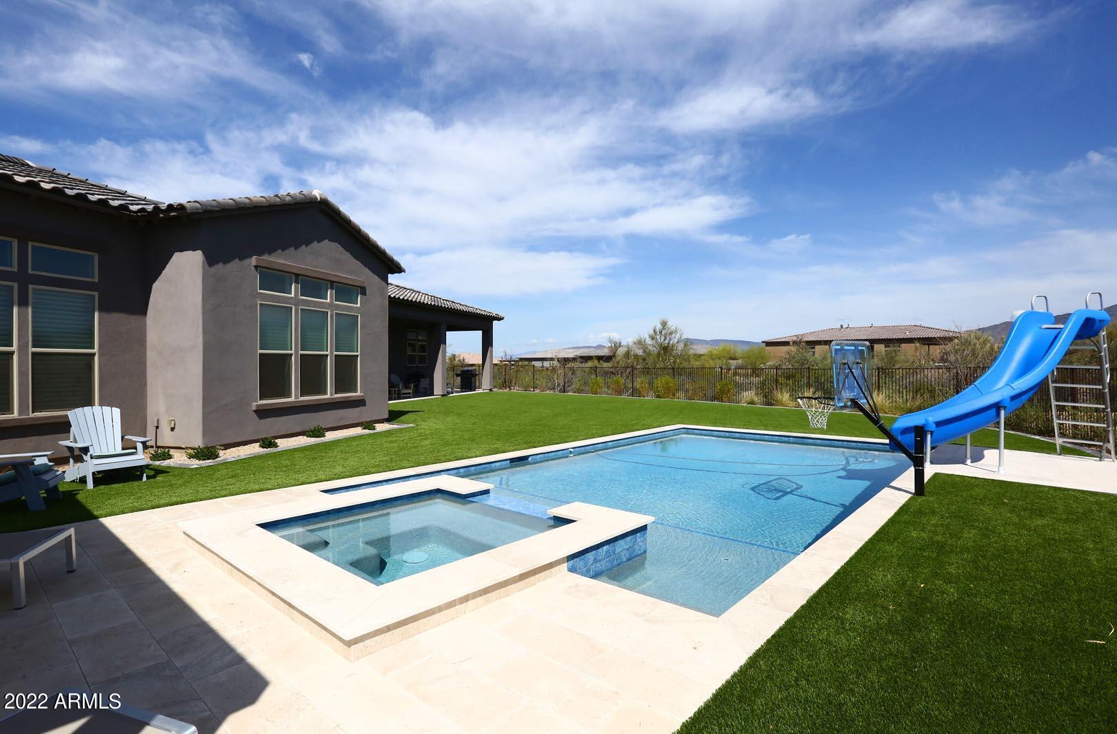 ANDALUZA - Residential
