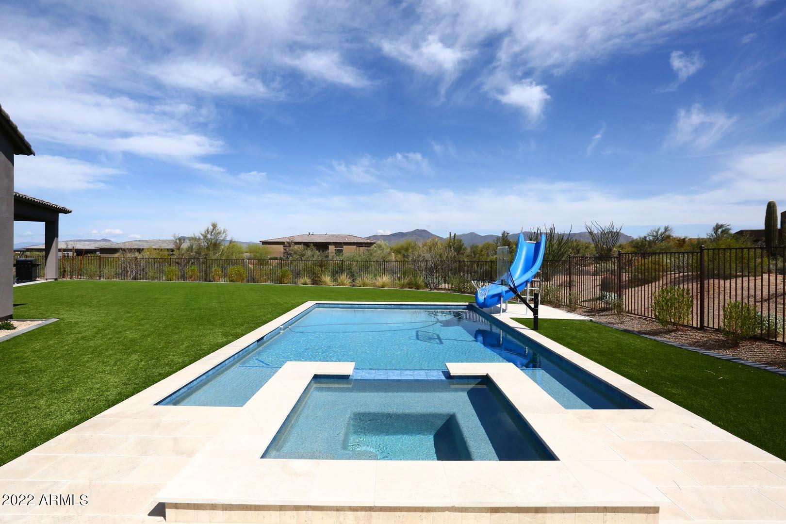 ANDALUZA - Residential