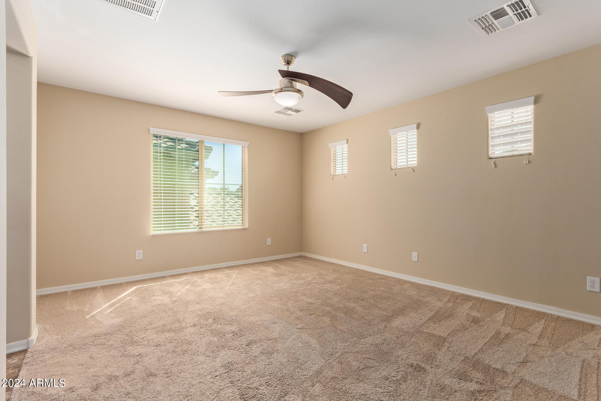 DESERT RIDGE SUPERBLOCK 11 PARCEL 6 - Residential