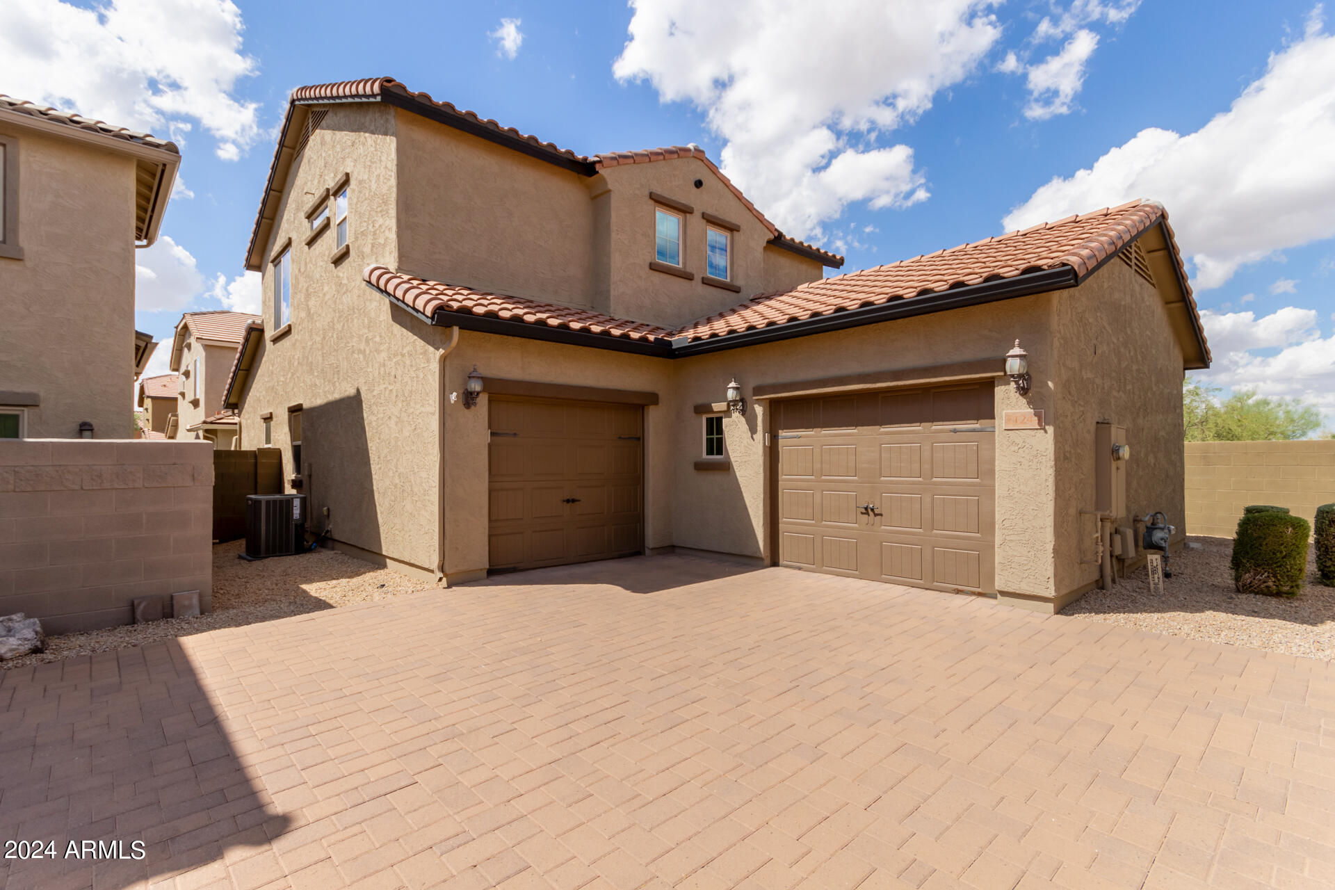 DESERT RIDGE SUPERBLOCK 11 PARCEL 6 - Residential