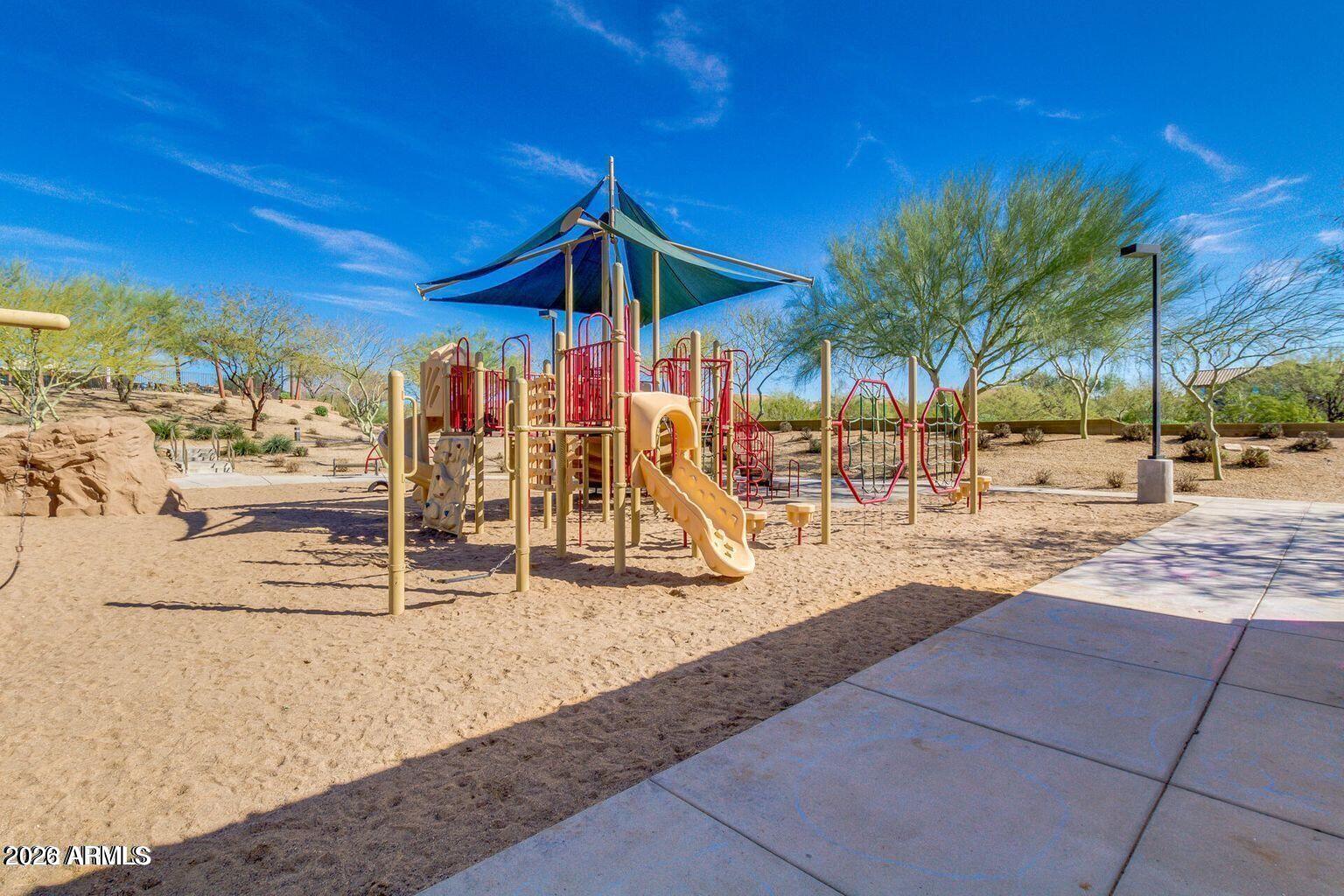 DESERT RIDGE SUPERBLOCK 11 PARCEL 6 - Residential