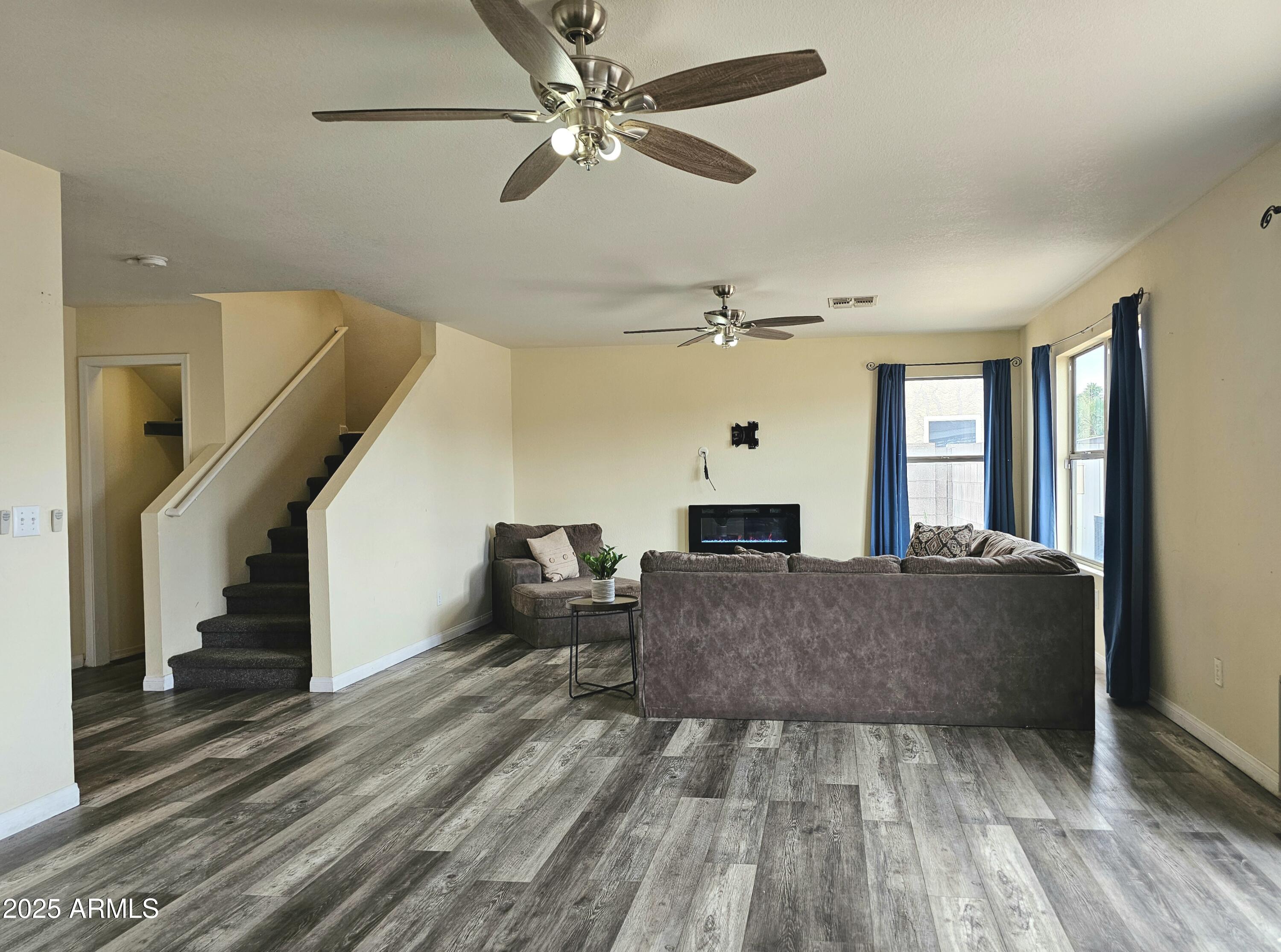ARIZONA CITY UNIT FIFTEEN - Residential
